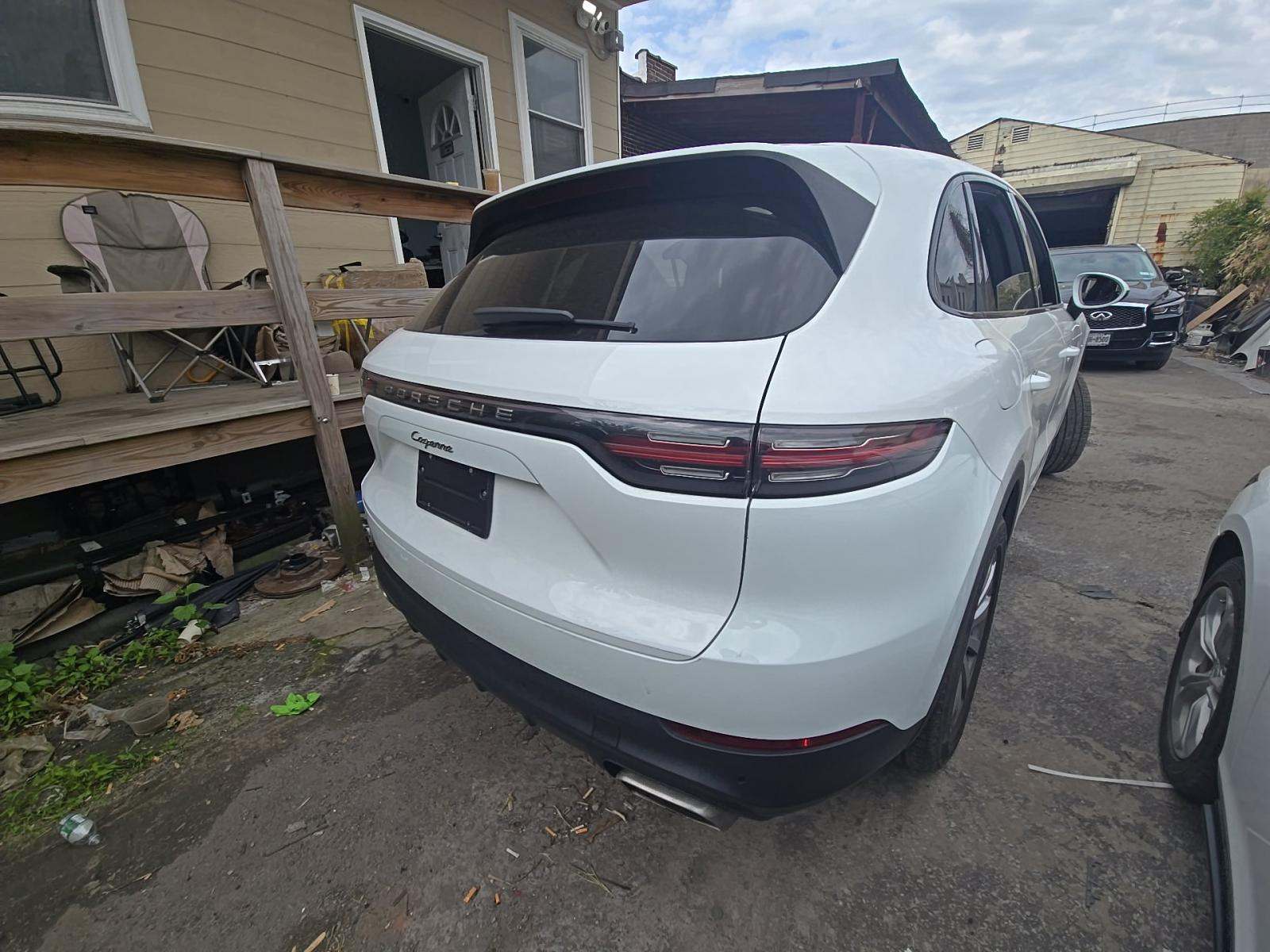PORSCHE CAYENNE - 3