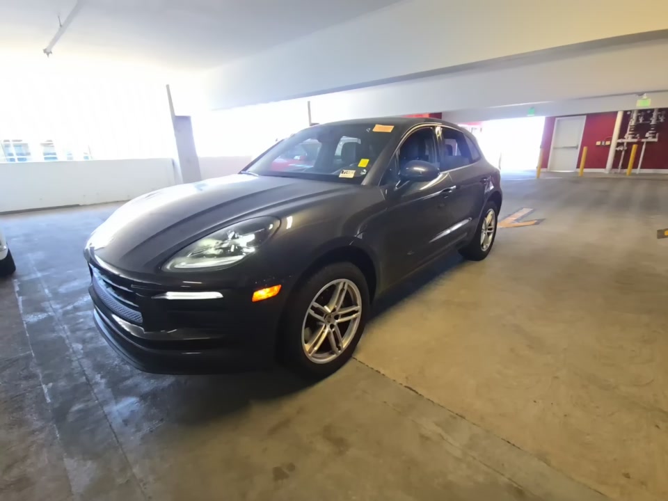 2022 Porsche Macan Base AWD