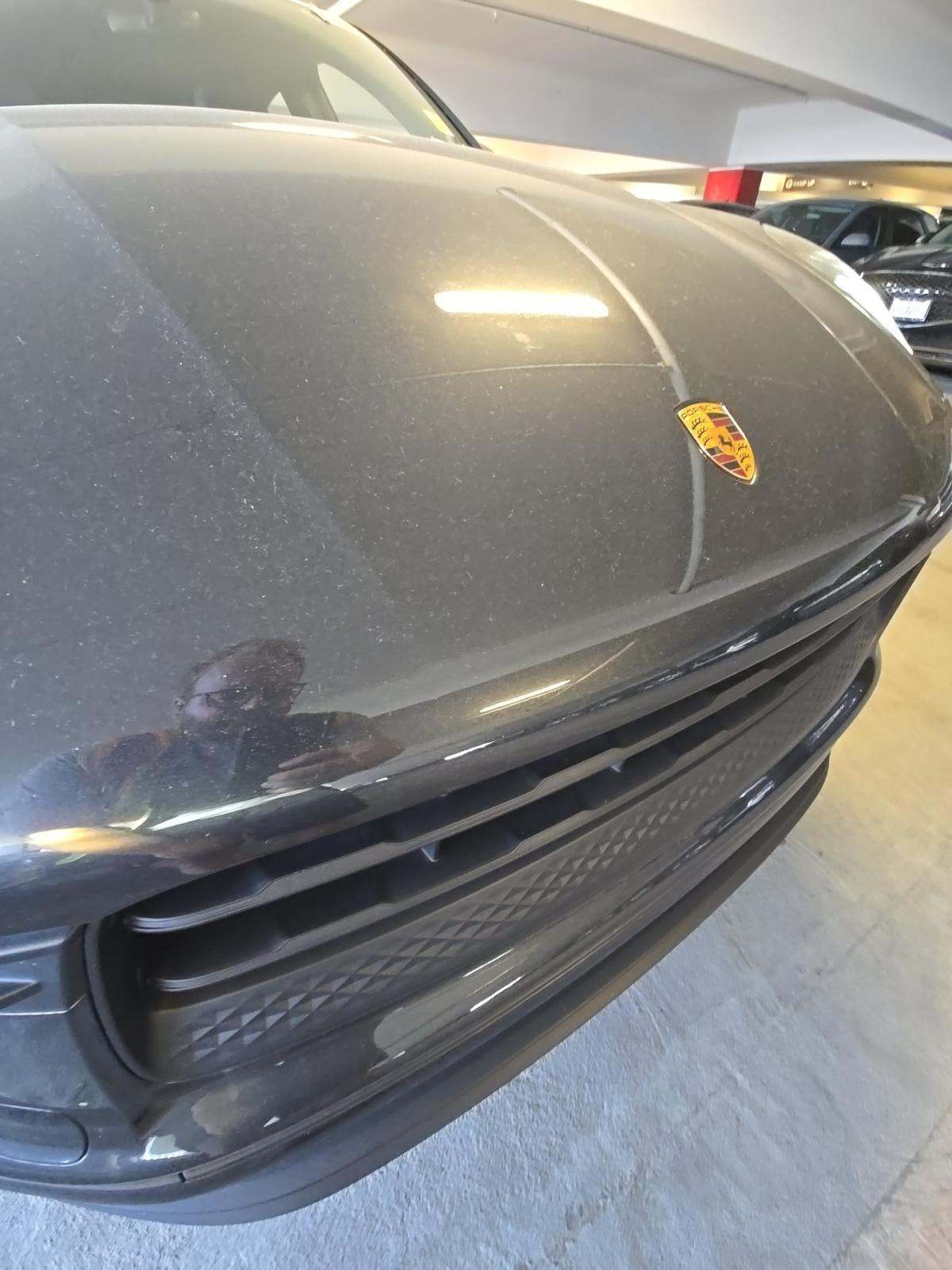 2022 Porsche Macan Base AWD