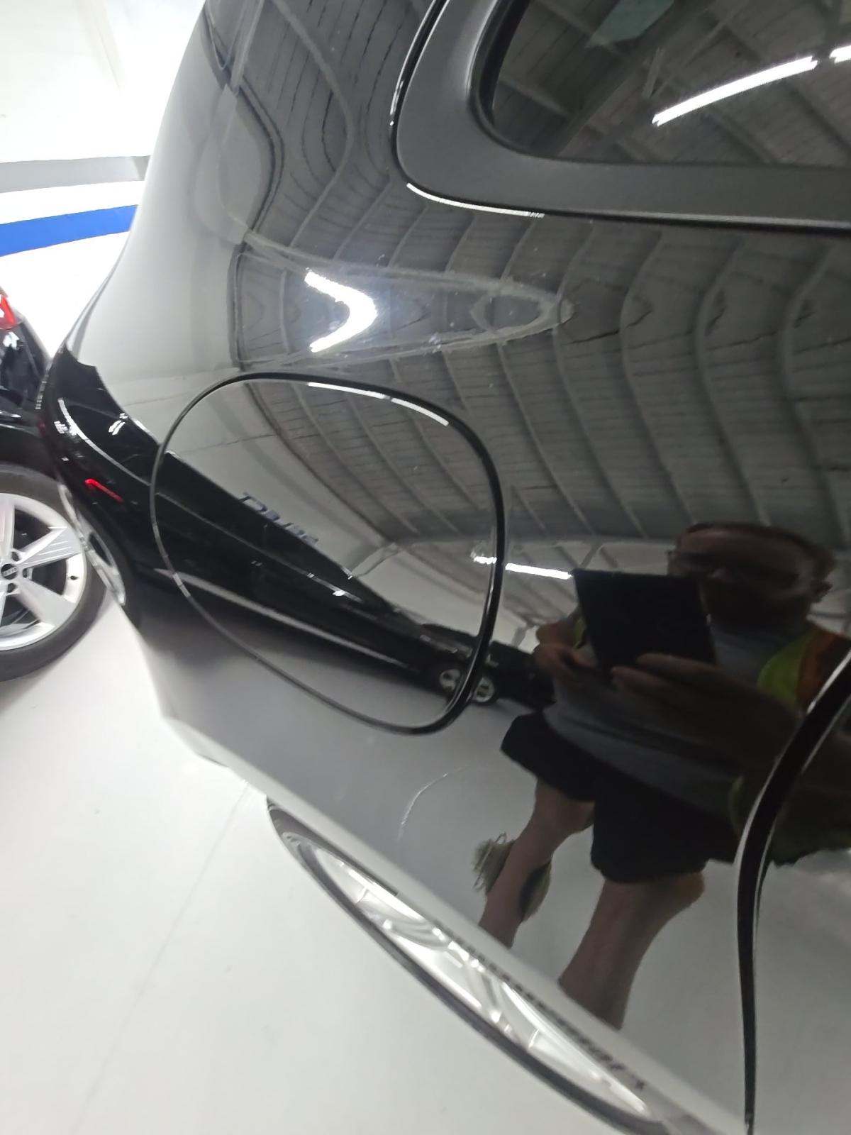 2023 Porsche Macan Base AWD