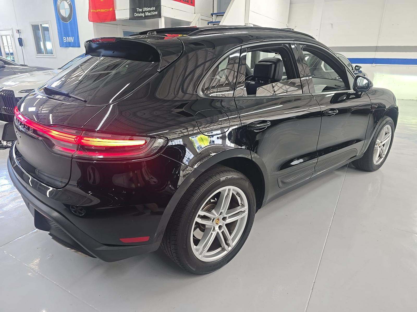 2023 Porsche Macan Base AWD