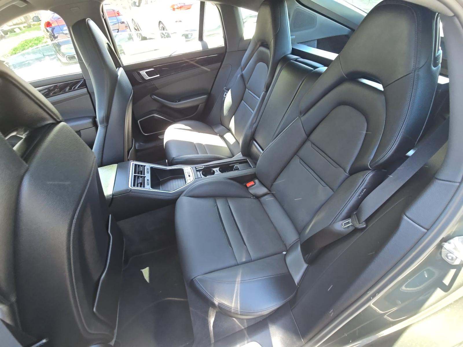 2022 Porsche Panamera Base RWD