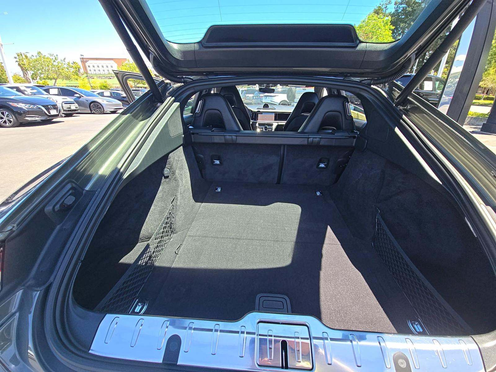 2022 Porsche Panamera Base RWD