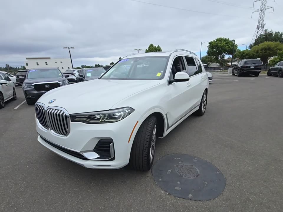 2022 BMW X7 xDrive40i AWD