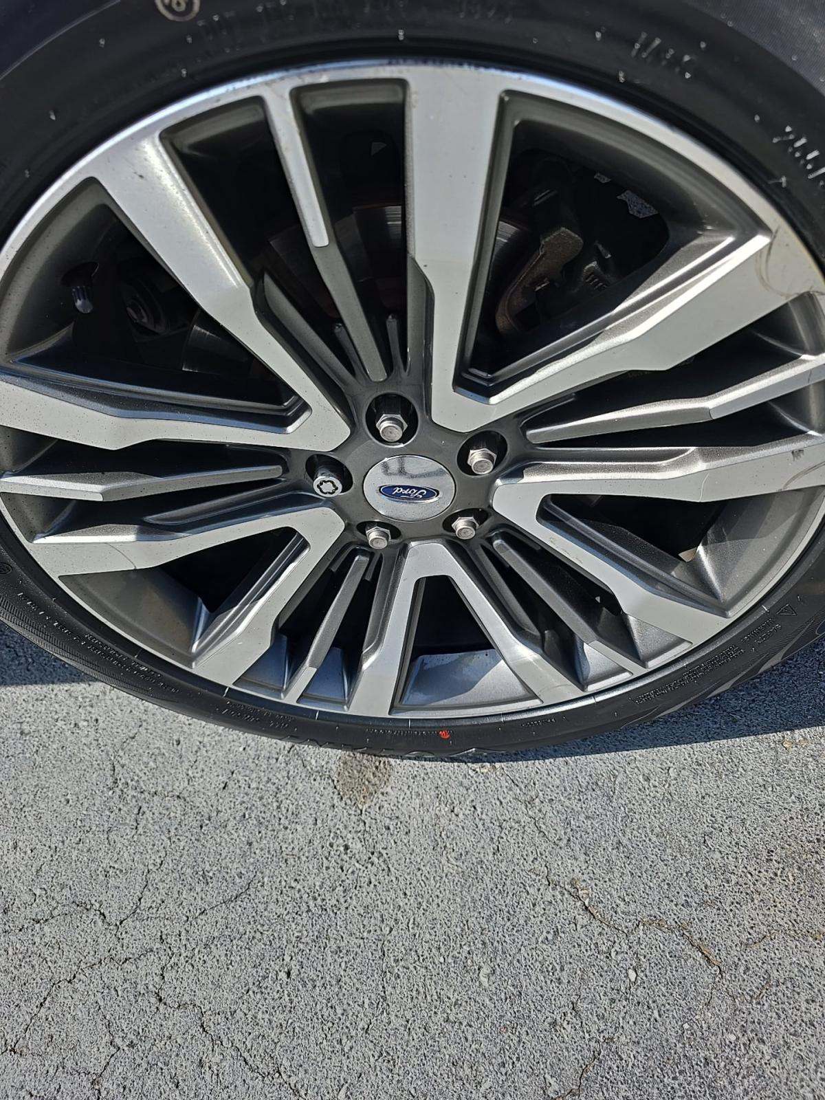 2018 Ford Explorer Platinum AWD