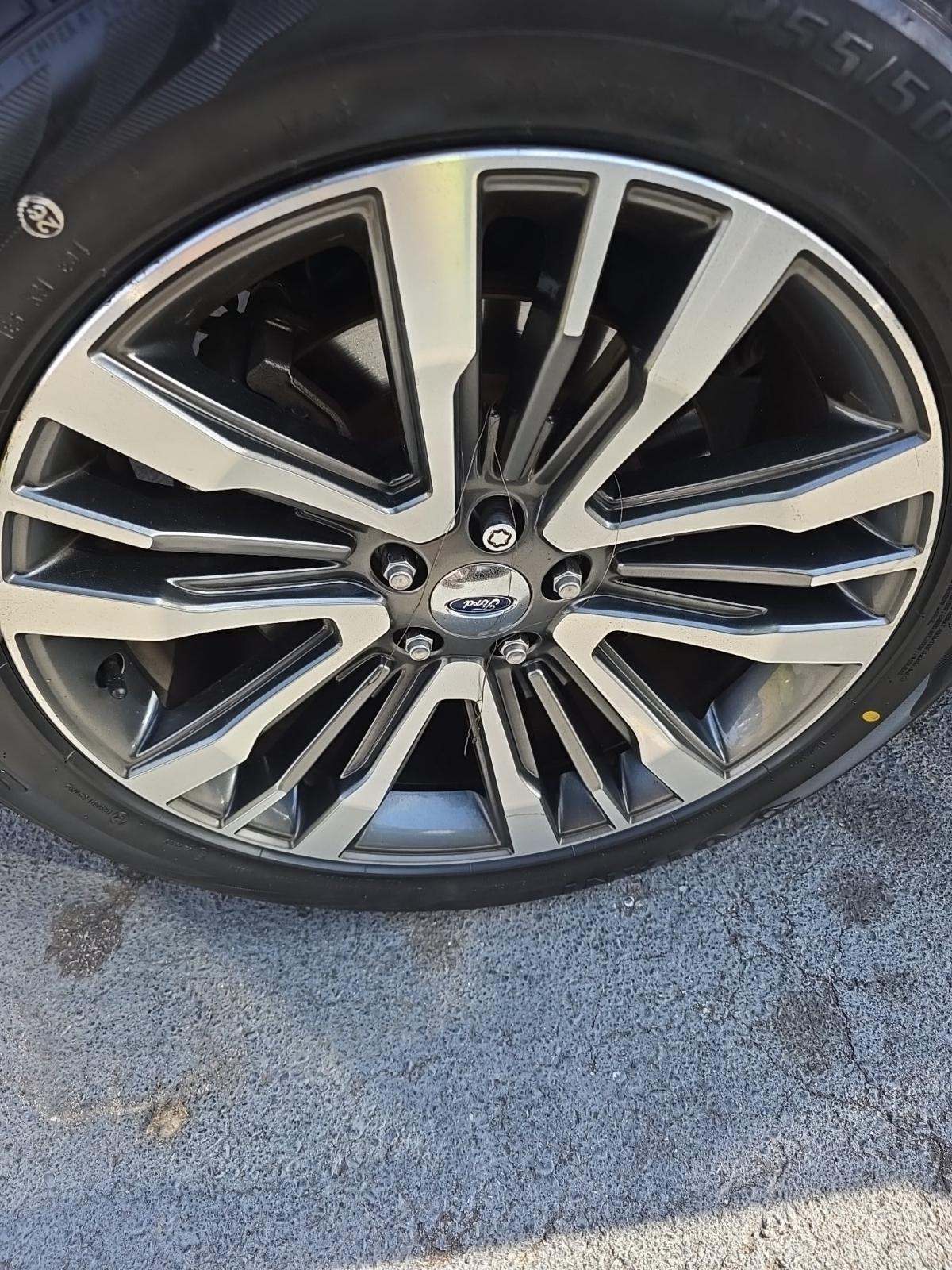 2018 Ford Explorer Platinum AWD