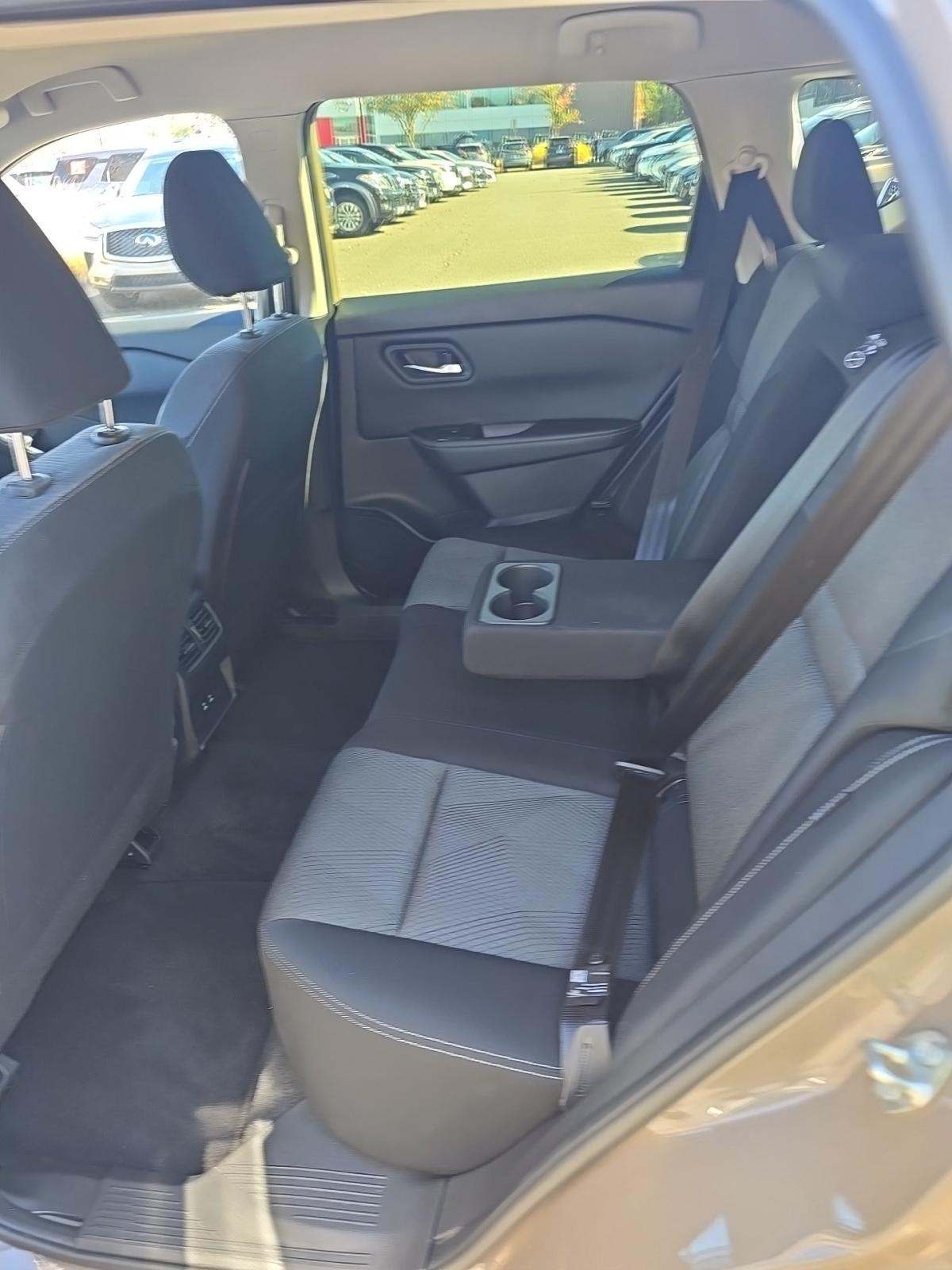 2024 Nissan Rogue SV FWD