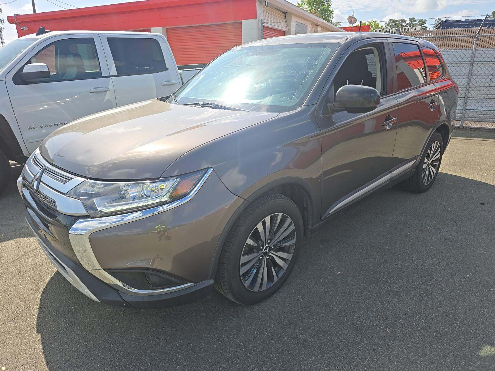 2020 Mitsubishi Outlander ES AWD