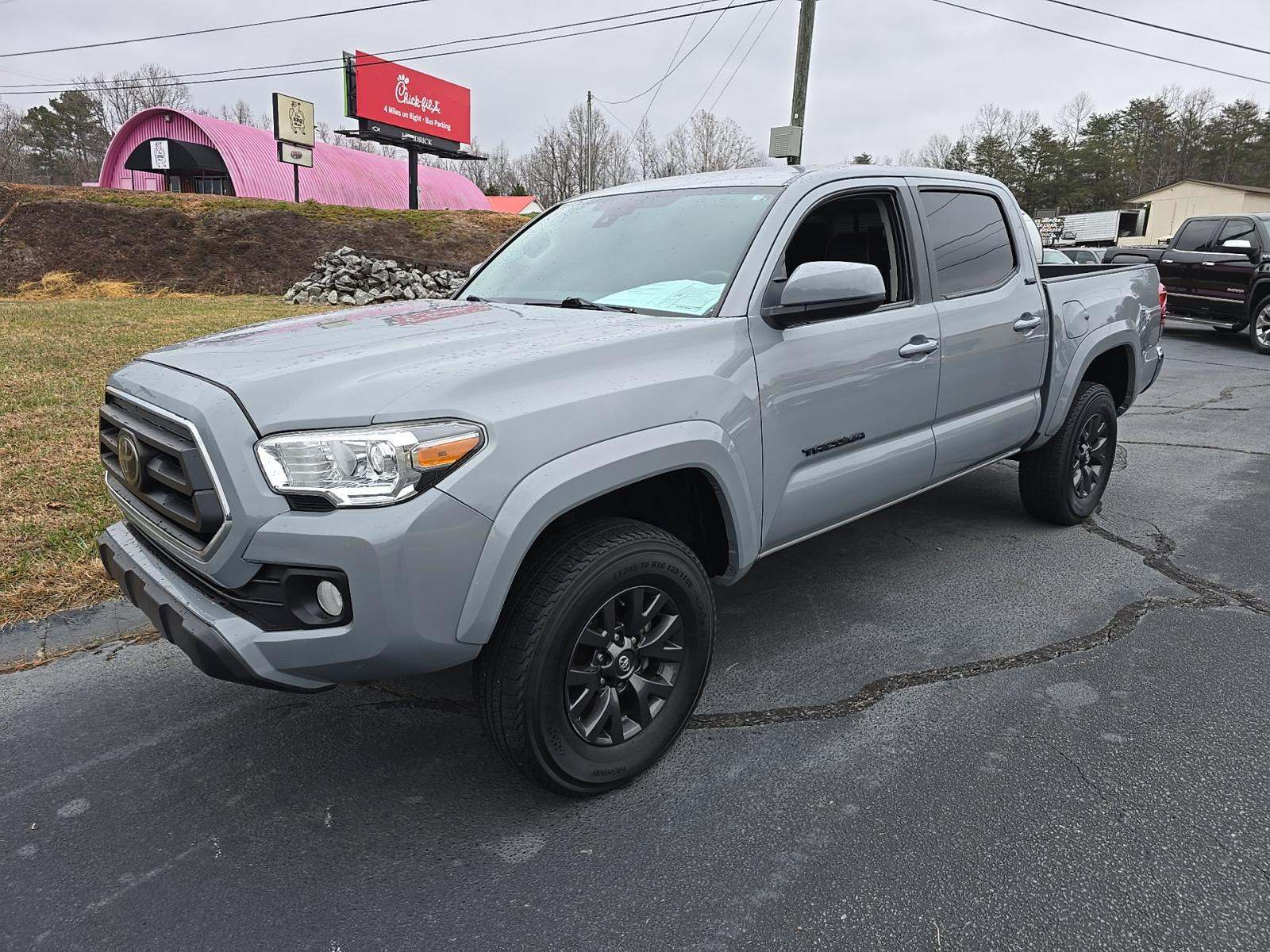 2021 Toyota Tacoma SR5 AWD