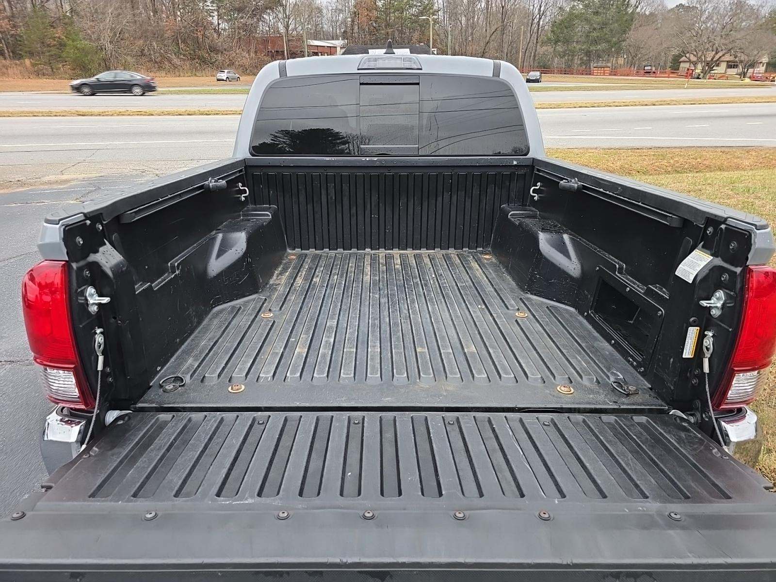 2021 Toyota Tacoma SR5 AWD