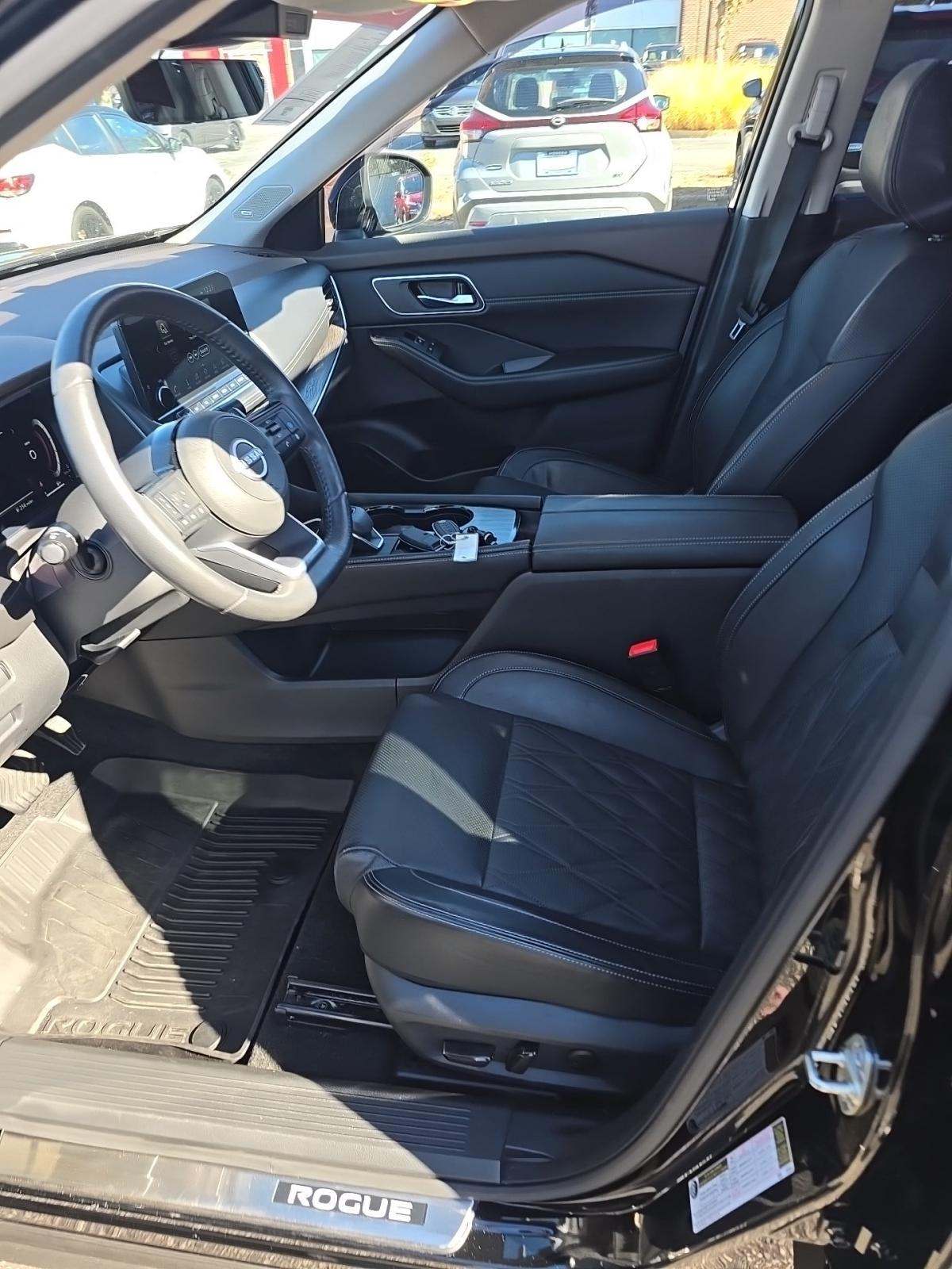 2023 Nissan Rogue Platinum FWD