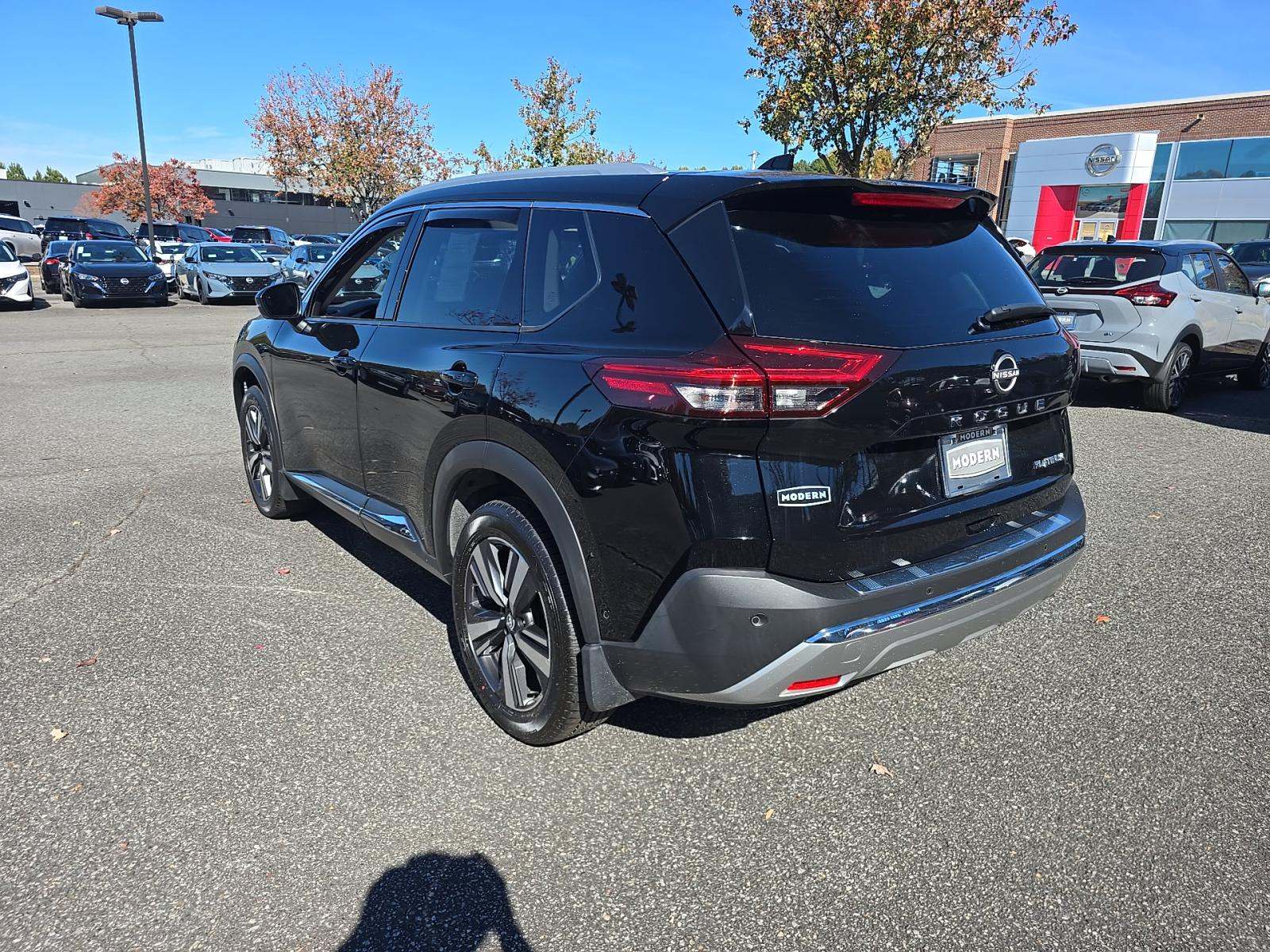 2023 Nissan Rogue Platinum FWD
