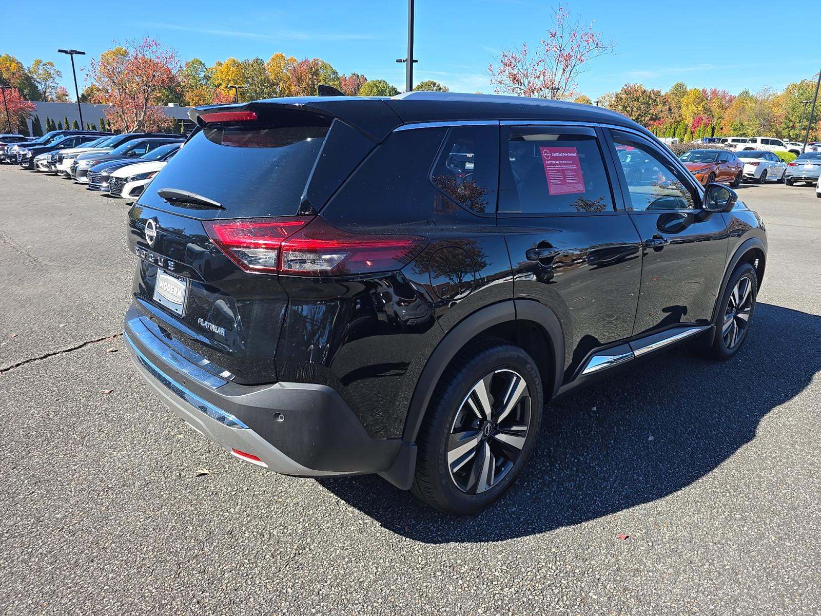 2023 Nissan Rogue Platinum FWD