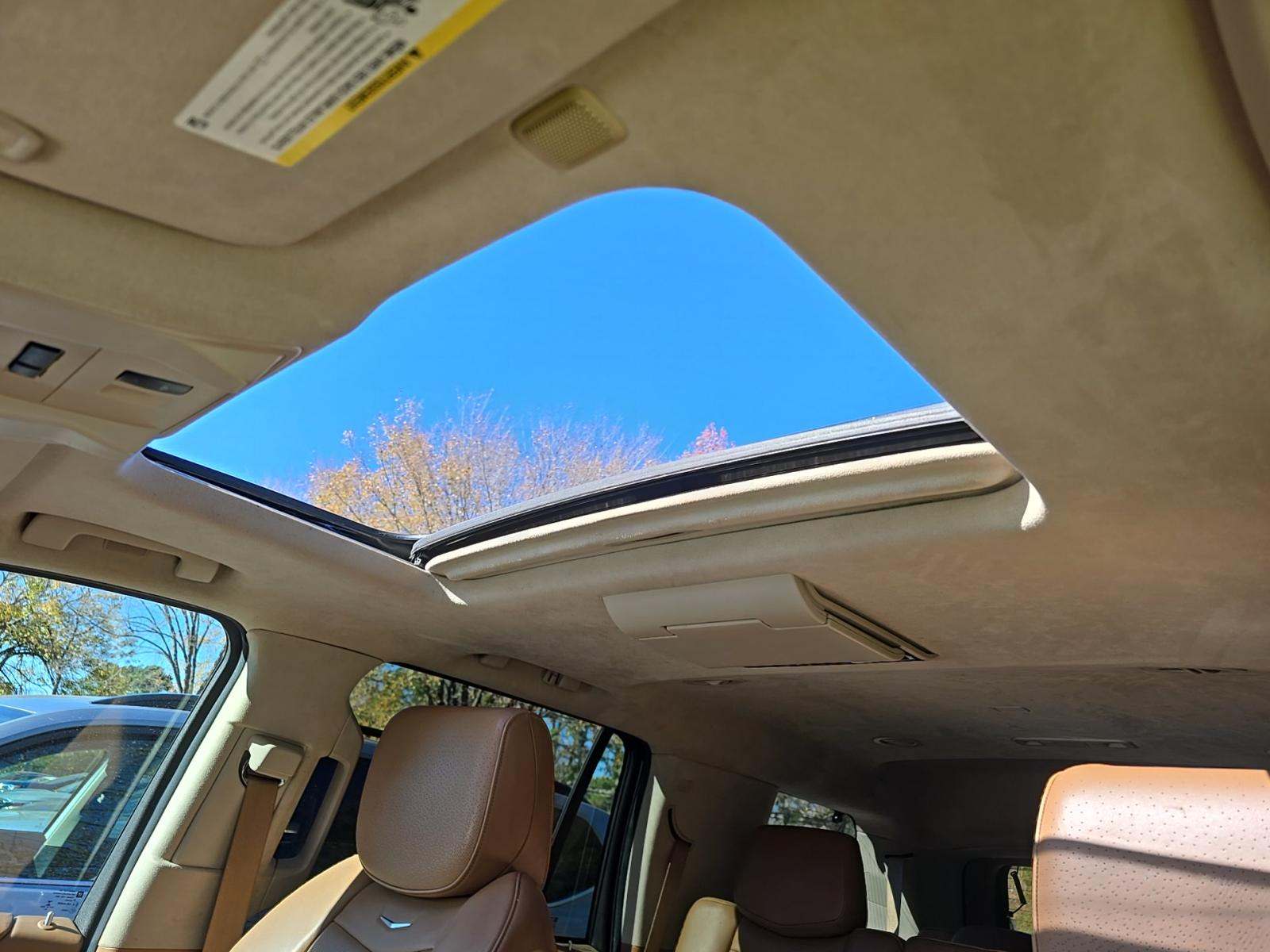 2016 Cadillac Escalade Platinum RWD