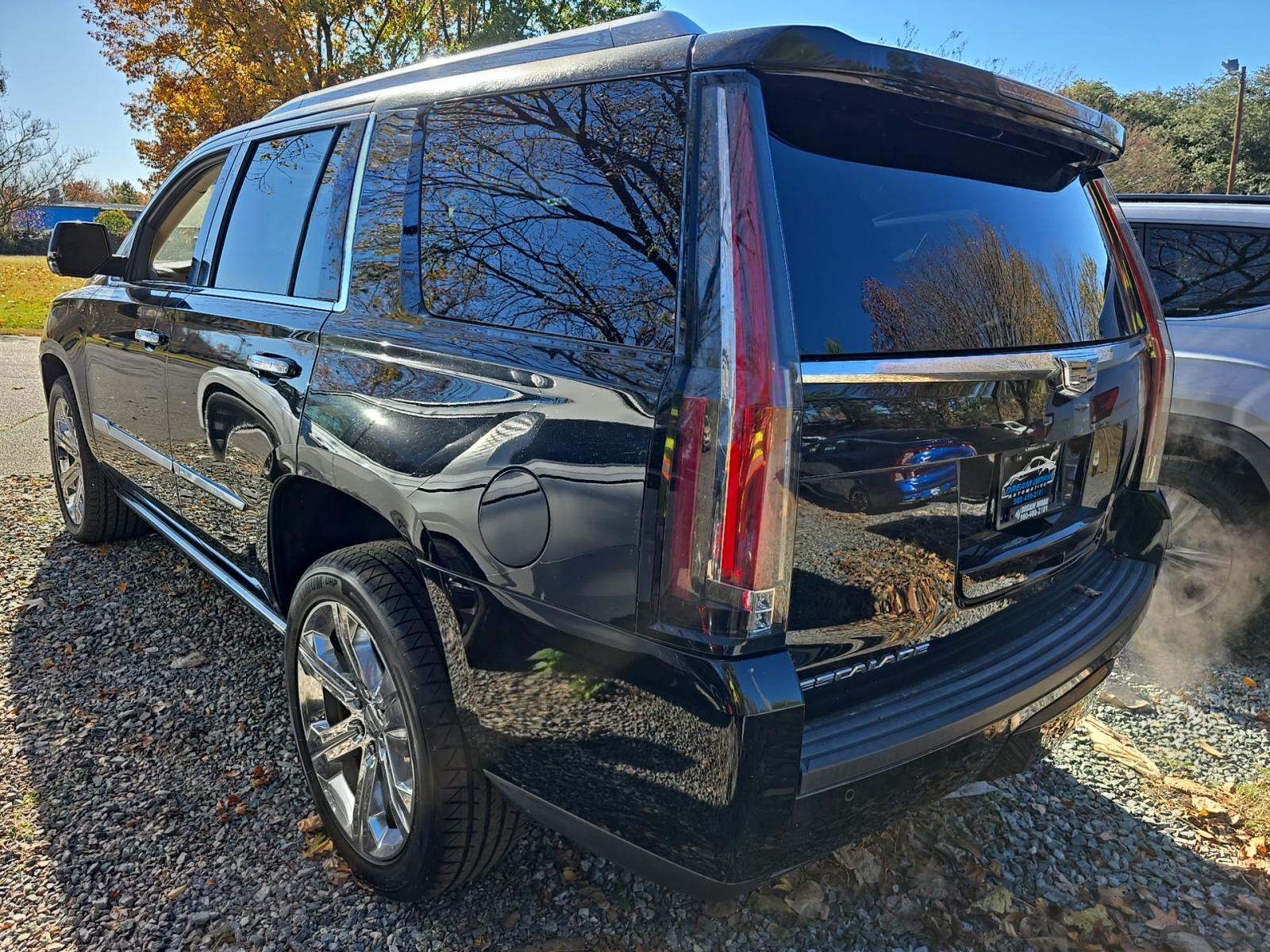 2016 Cadillac Escalade Platinum RWD
