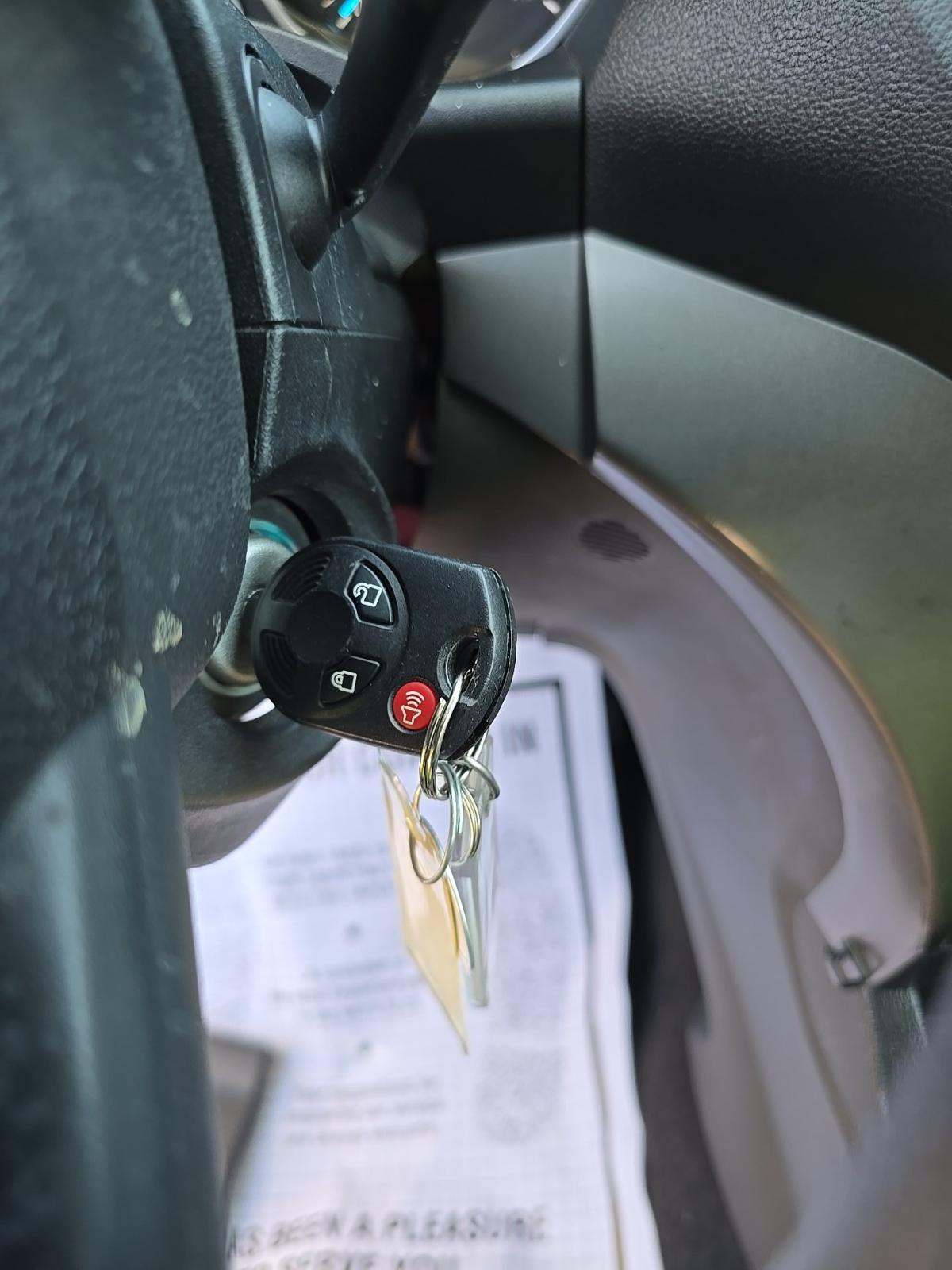 FORD ESCAPE - 8