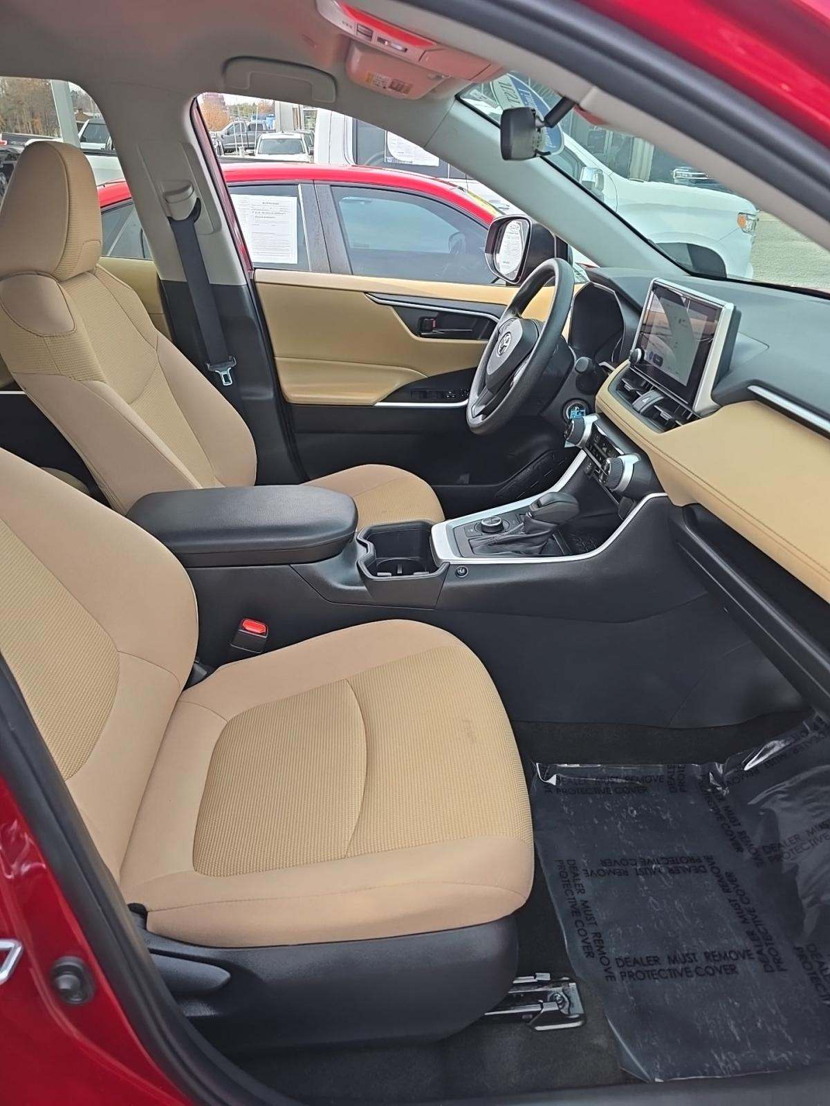 2024 Toyota RAV4 Hybrid LE AWD