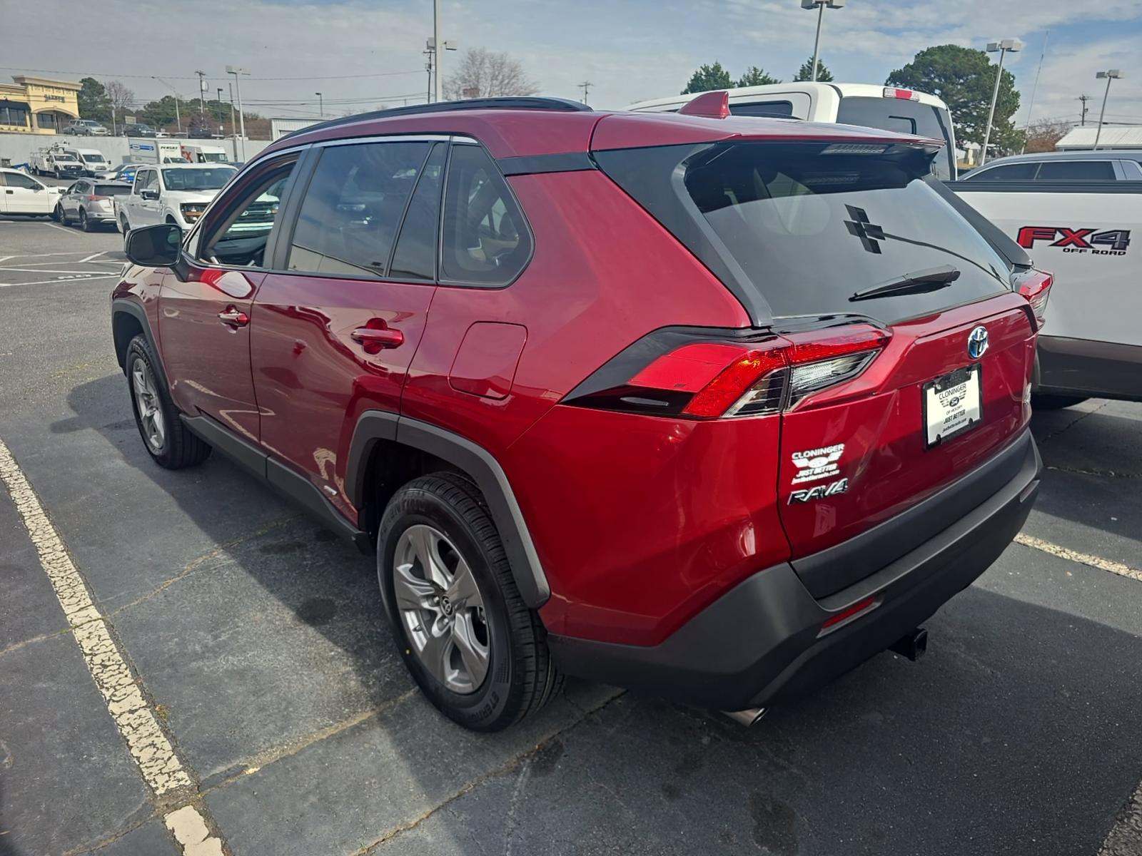 2024 Toyota RAV4 Hybrid LE AWD
