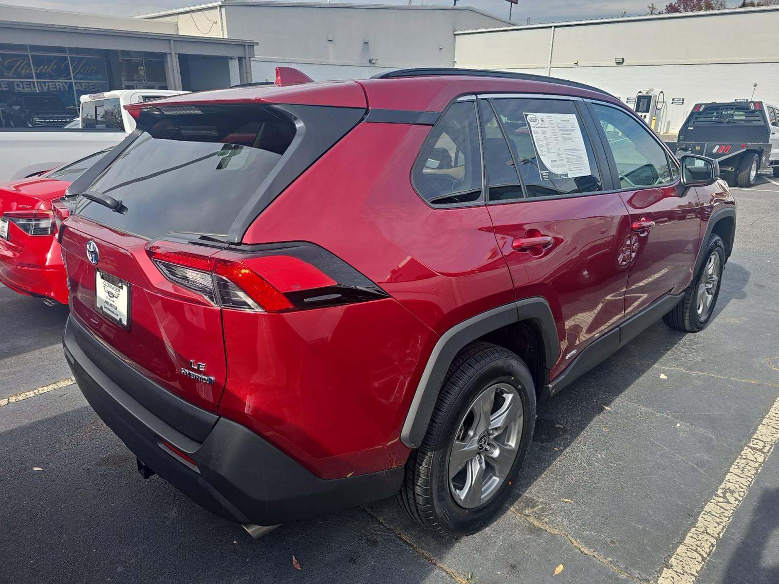 2024 Toyota RAV4 Hybrid LE AWD
