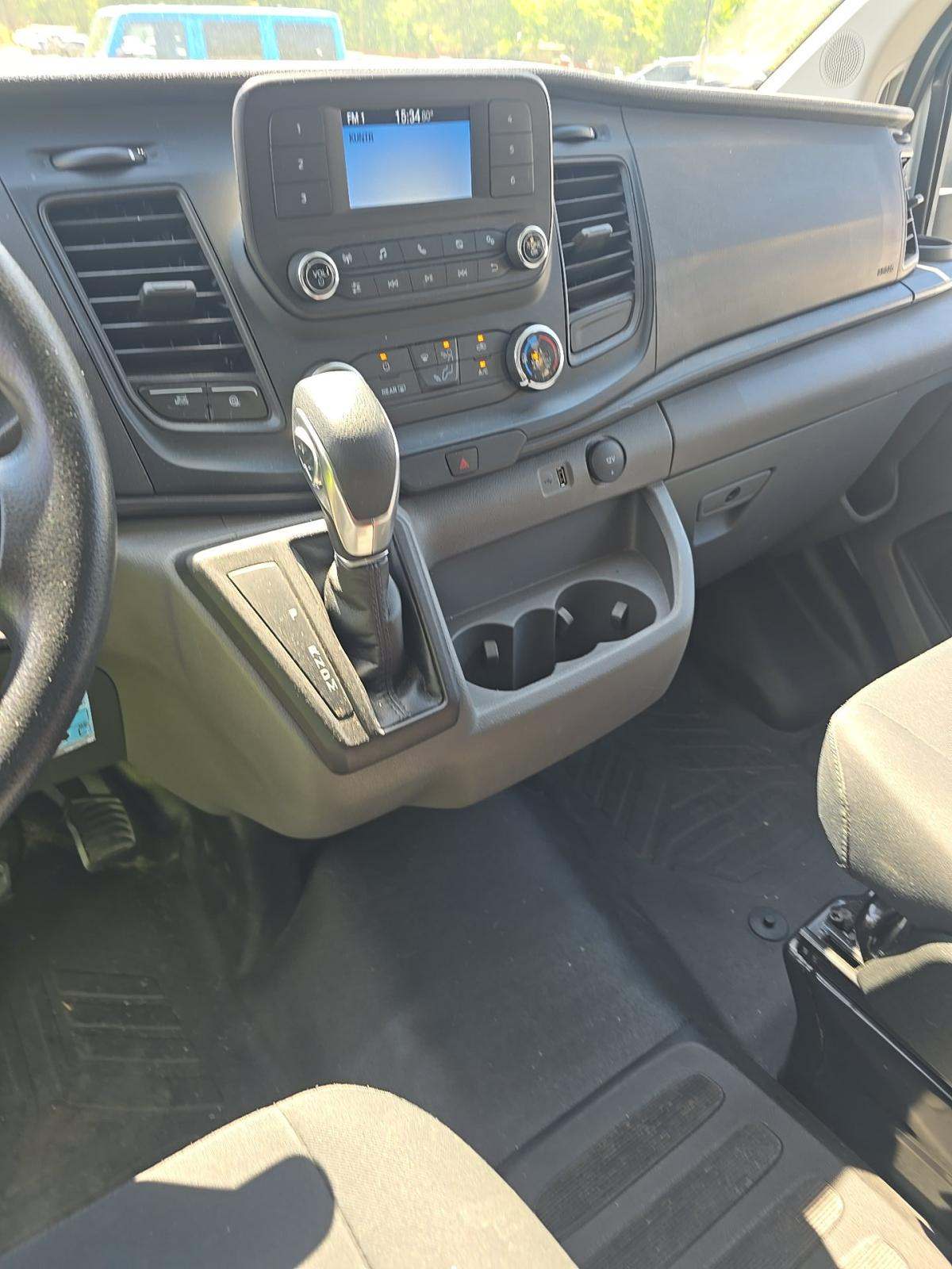 FORD TRANSIT 250 - 10