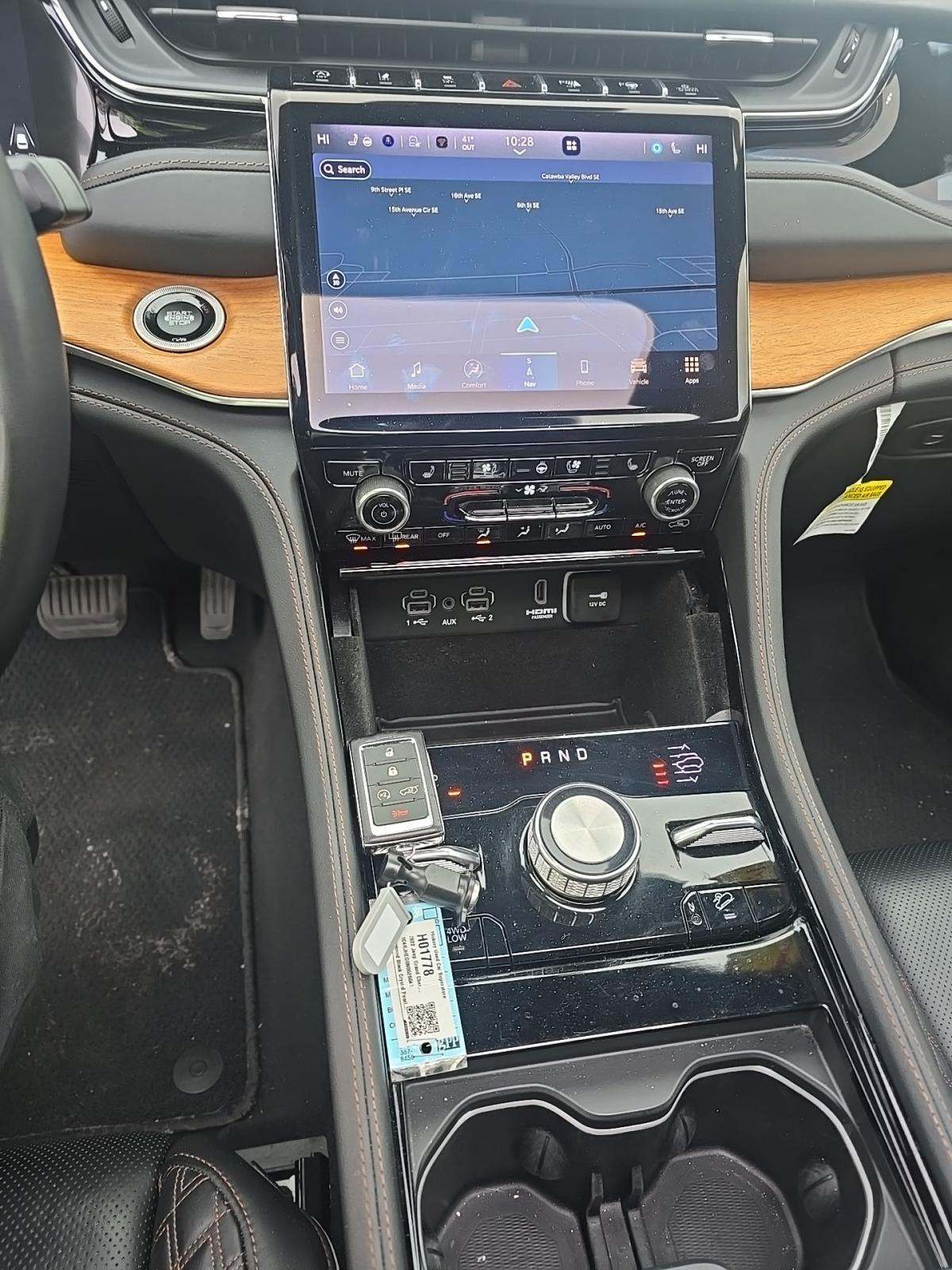 2022 Jeep Grand Cherokee Summit Reserve AWD