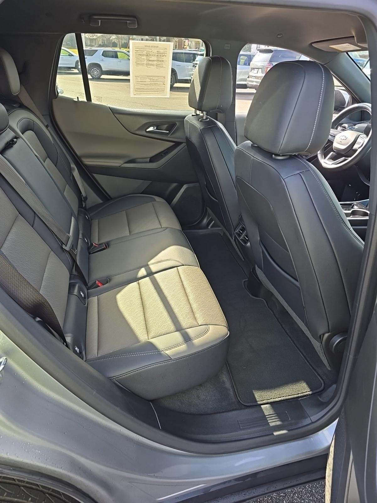 2025 Chevrolet Equinox LT FWD