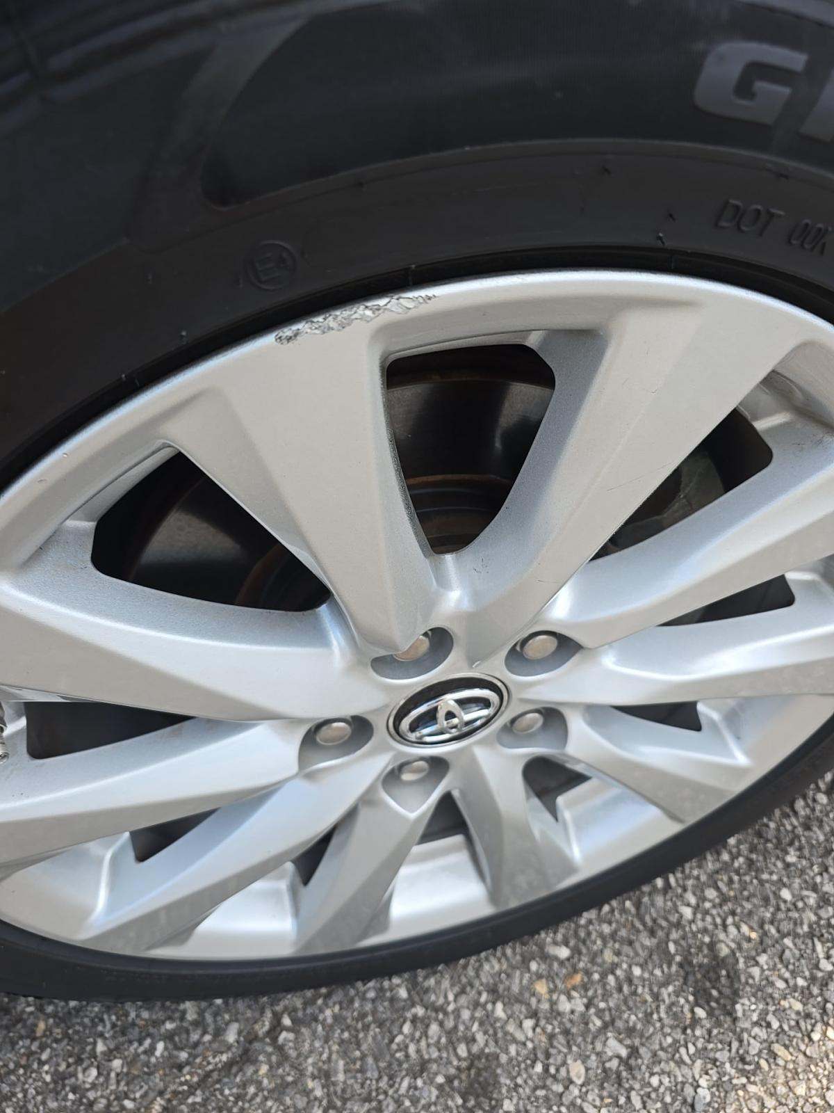 2019 Toyota Camry LE FWD