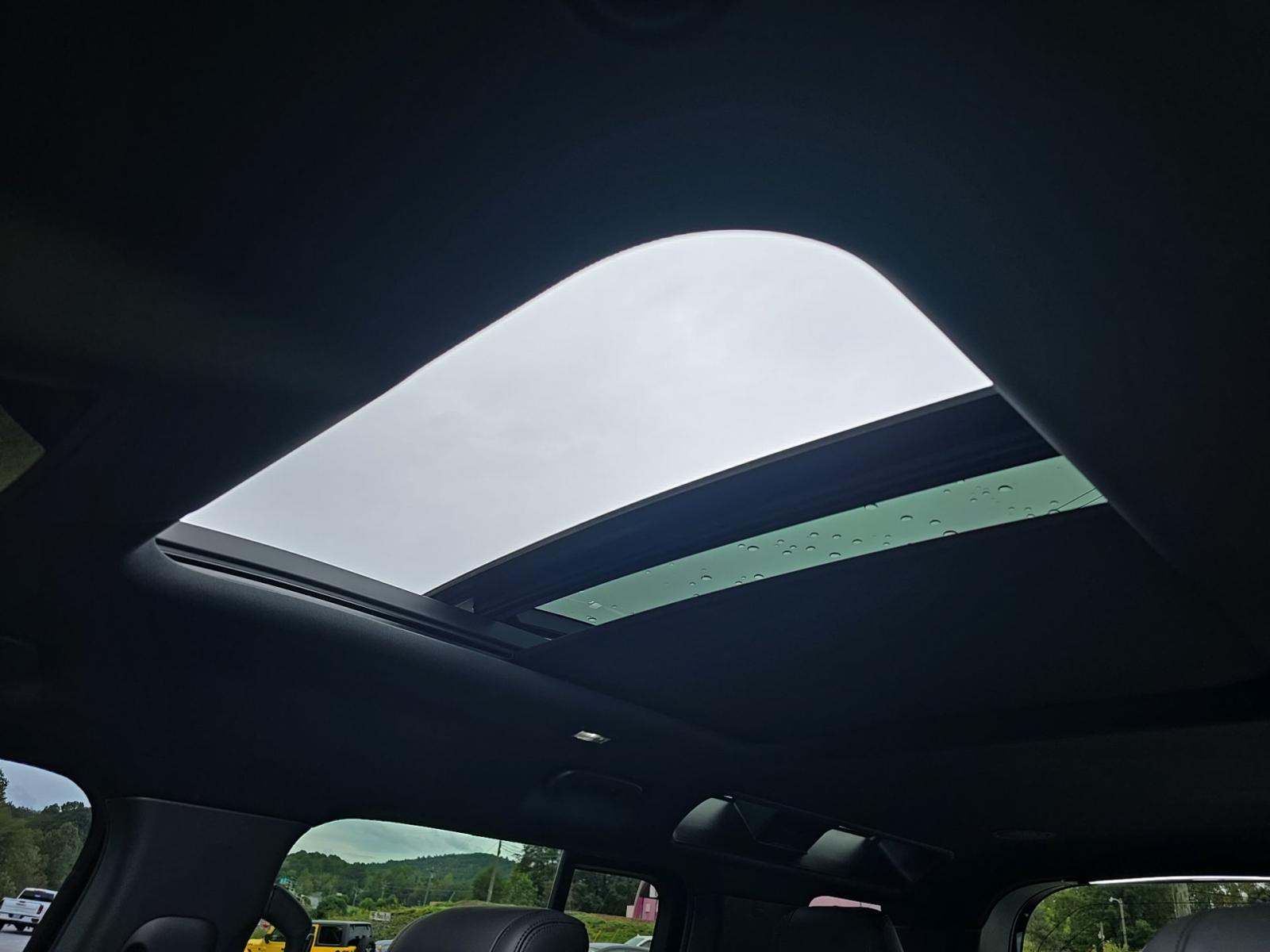 2023 Land Rover Defender 110 V8 Carpathian Edition AWD