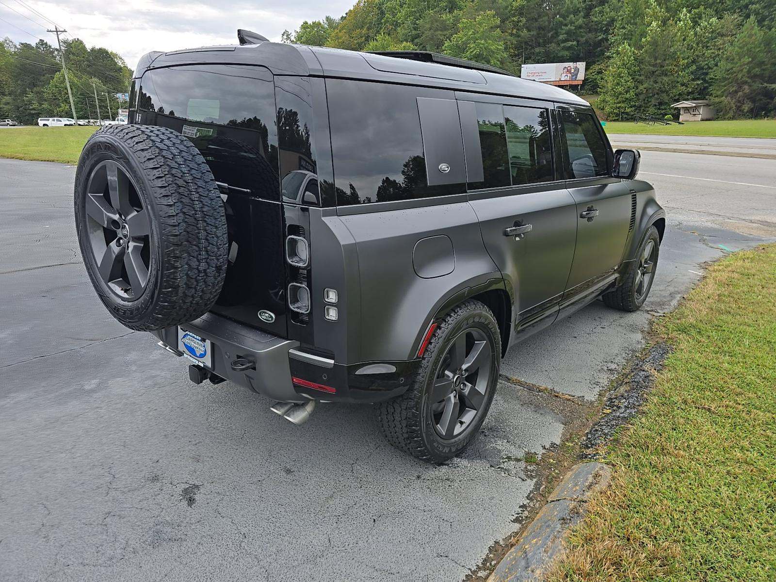 2023 Land Rover Defender 110 V8 Carpathian Edition AWD