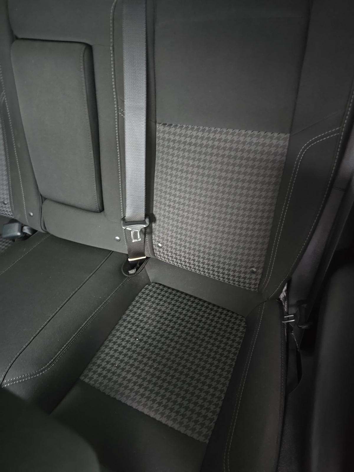 2020 Dodge Challenger SXT RWD