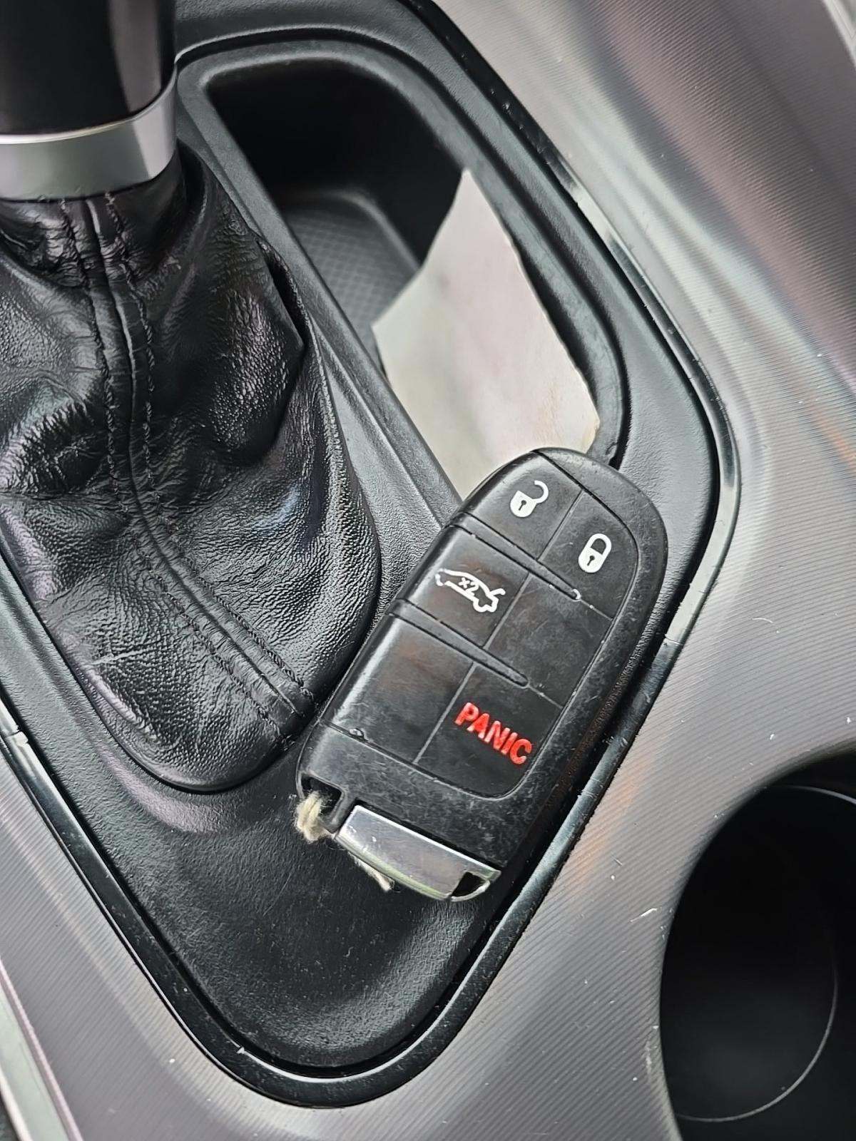 2020 Dodge Challenger SXT RWD