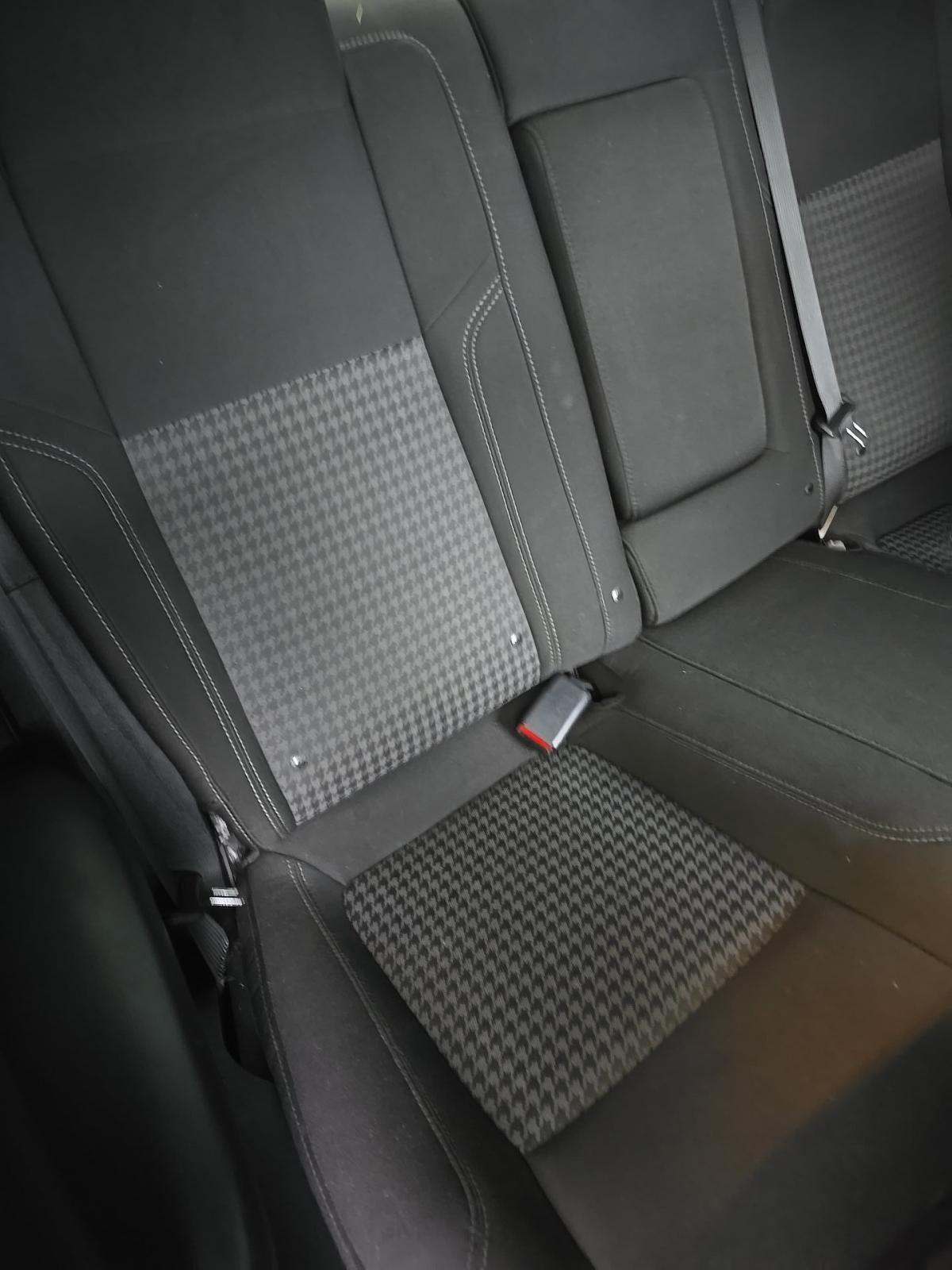 2020 Dodge Challenger SXT RWD