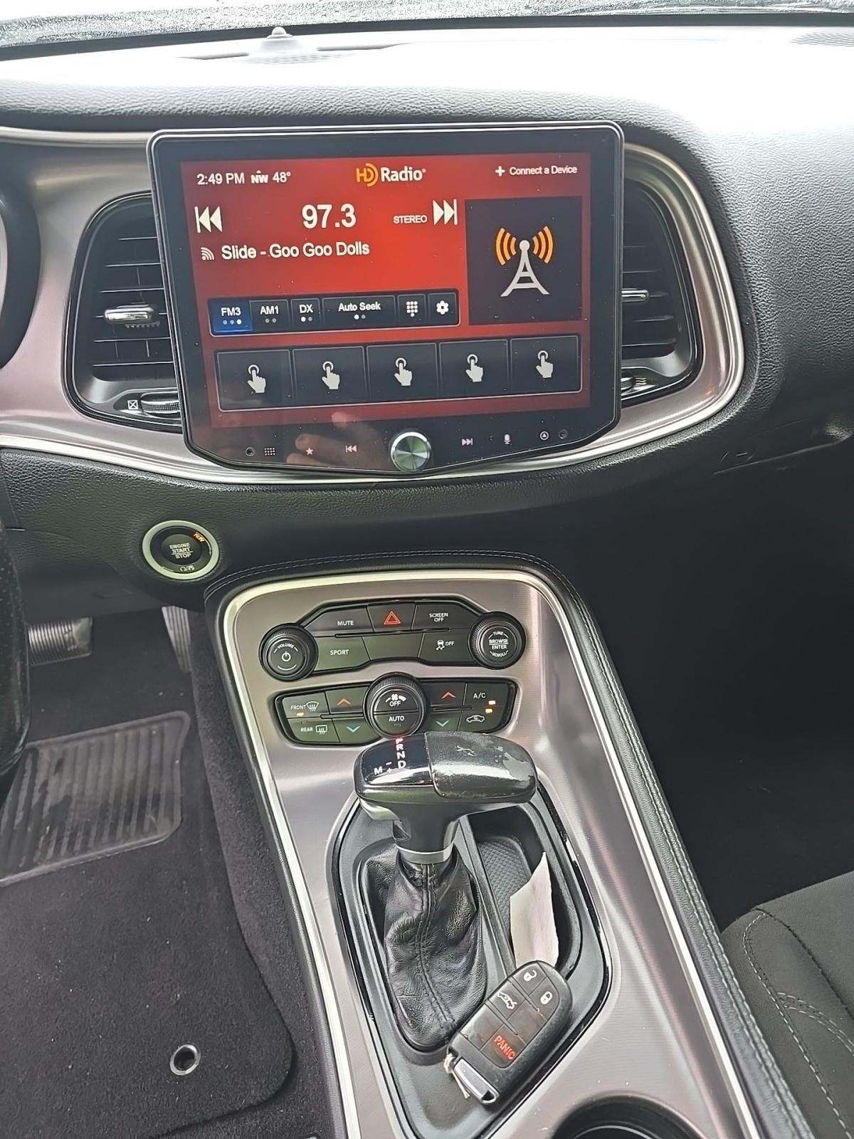 2020 Dodge Challenger SXT RWD