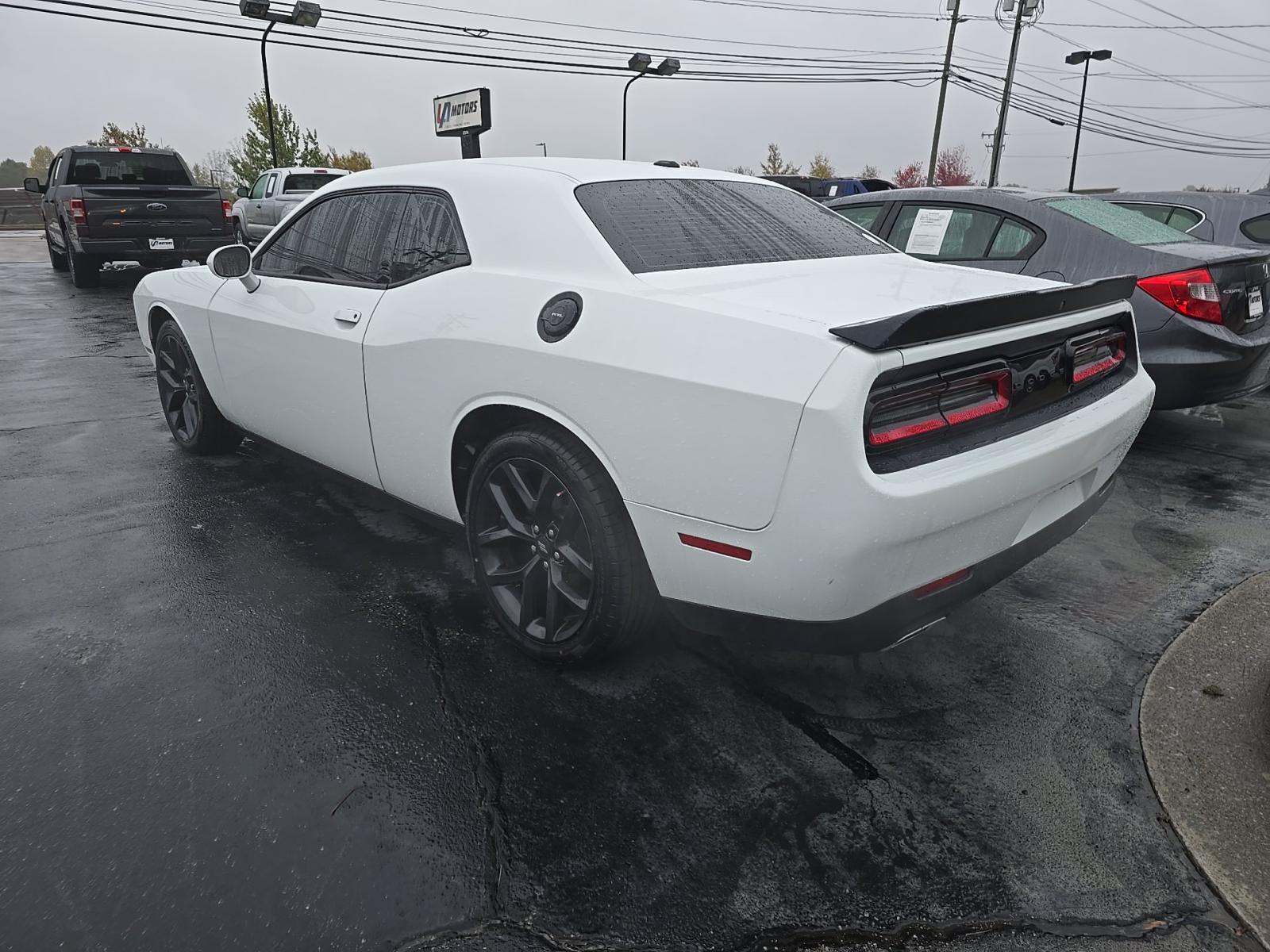 2020 Dodge Challenger SXT RWD