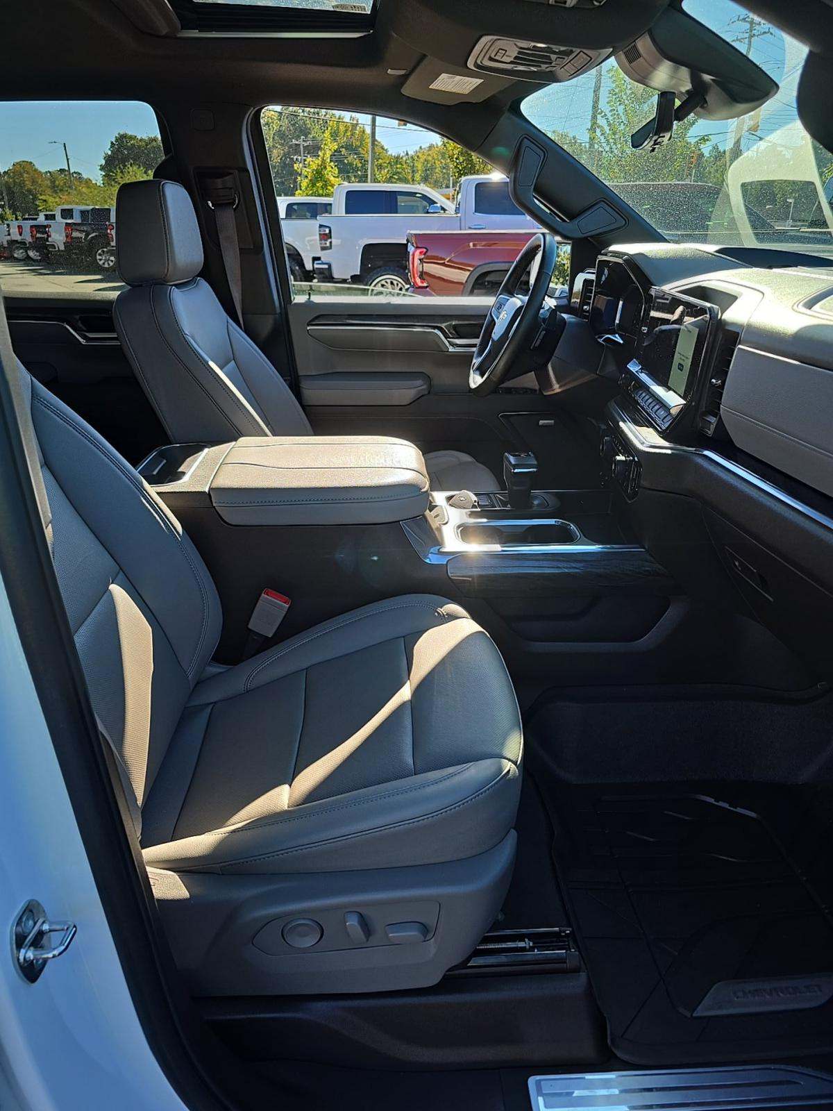 2024 Chevrolet Silverado 1500 LTZ AWD