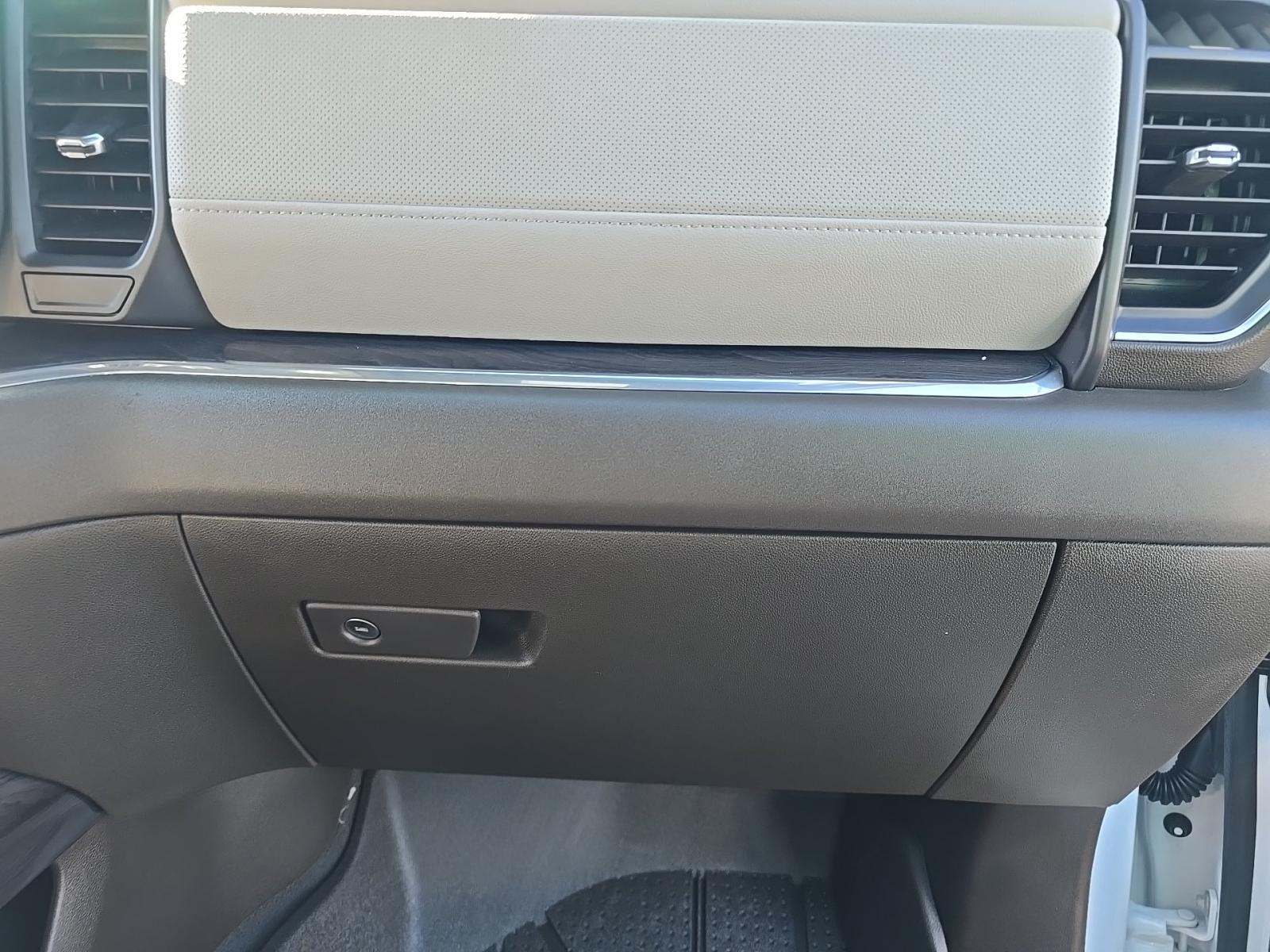 2024 Chevrolet Silverado 1500 LTZ AWD