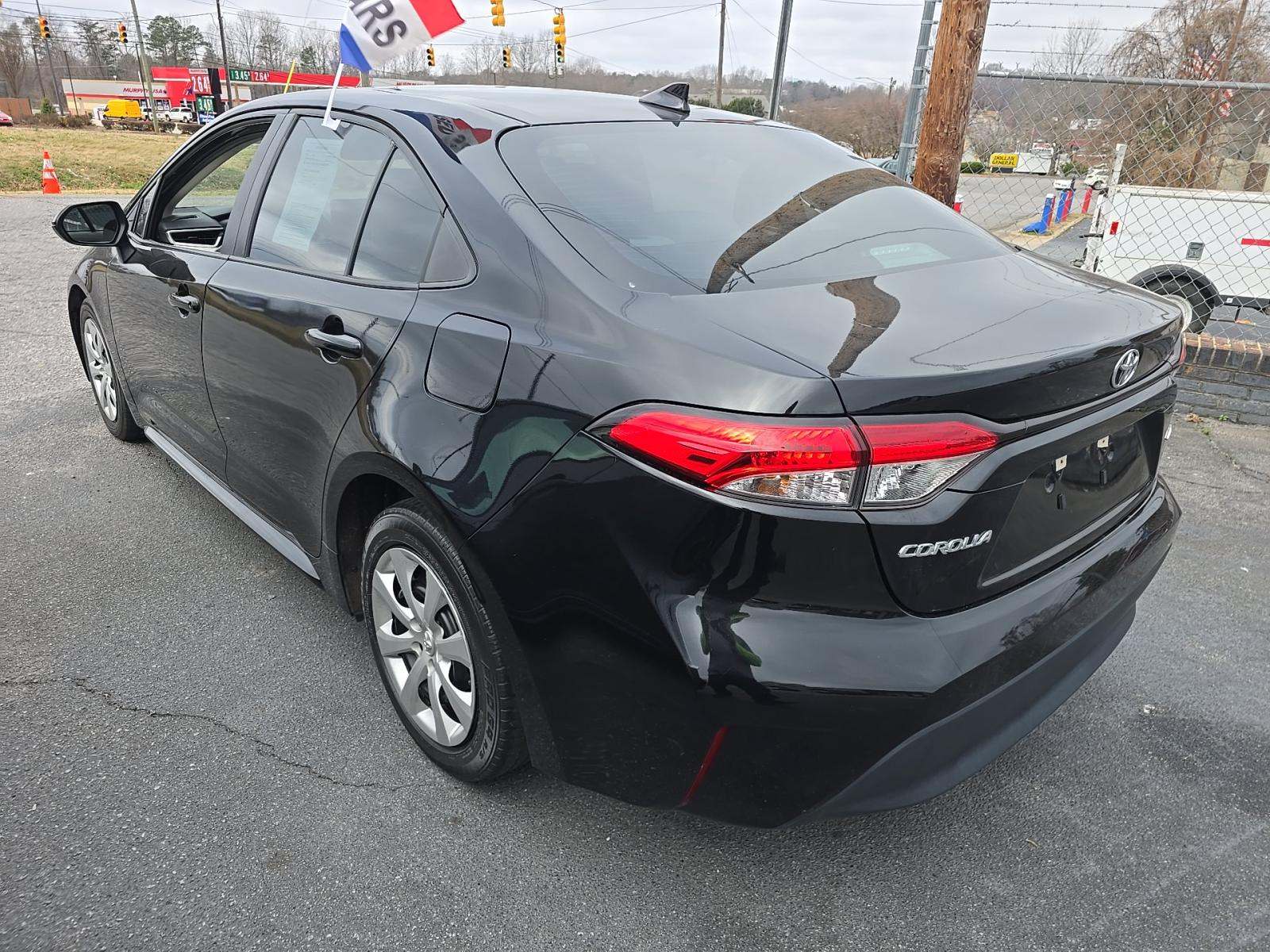 2024 Toyota Corolla LE FWD