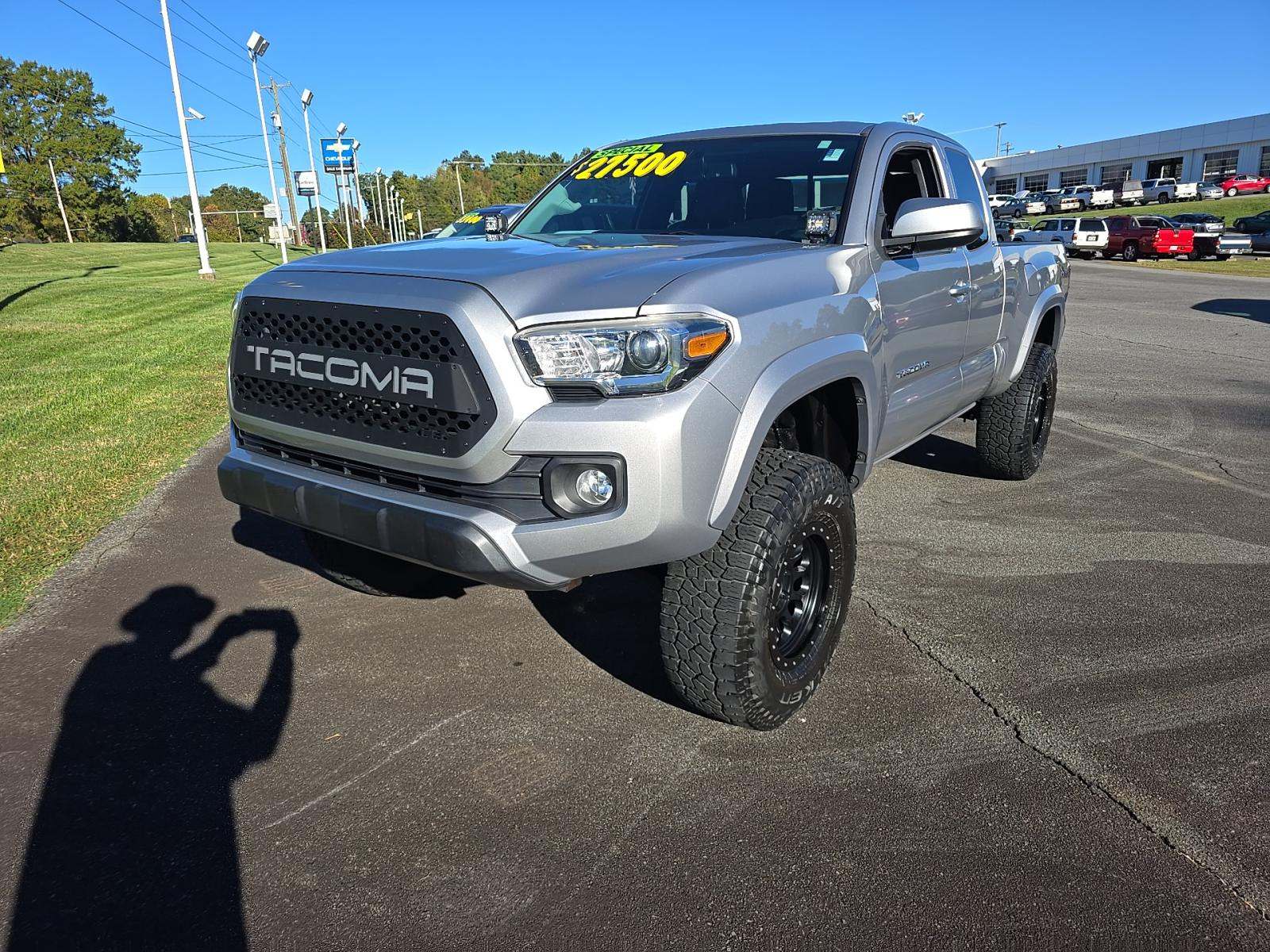 2017 Toyota Tacoma SR5 AWD