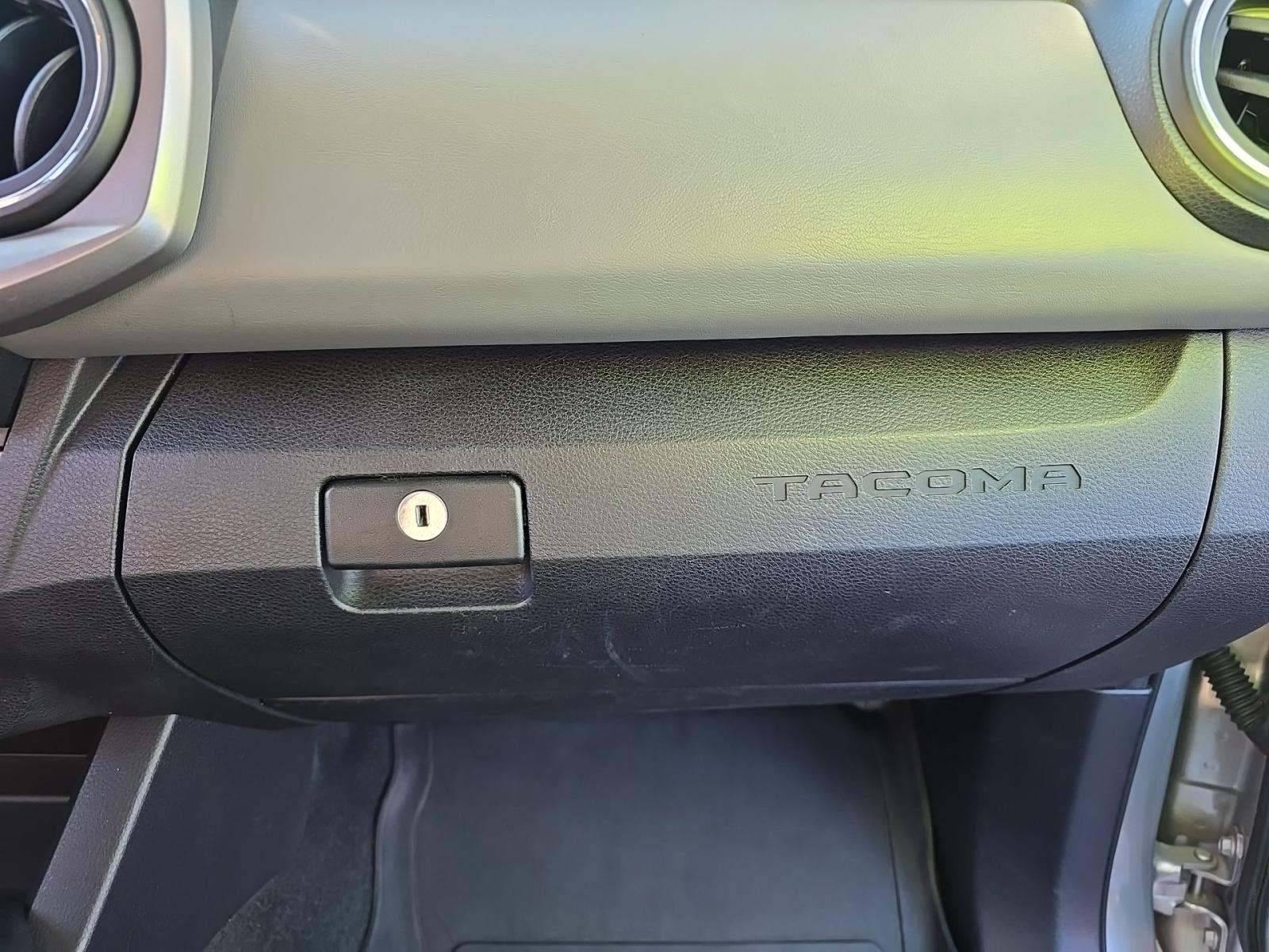 2017 Toyota Tacoma SR5 AWD