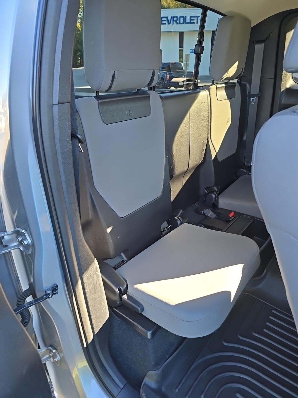 2017 Toyota Tacoma SR5 AWD