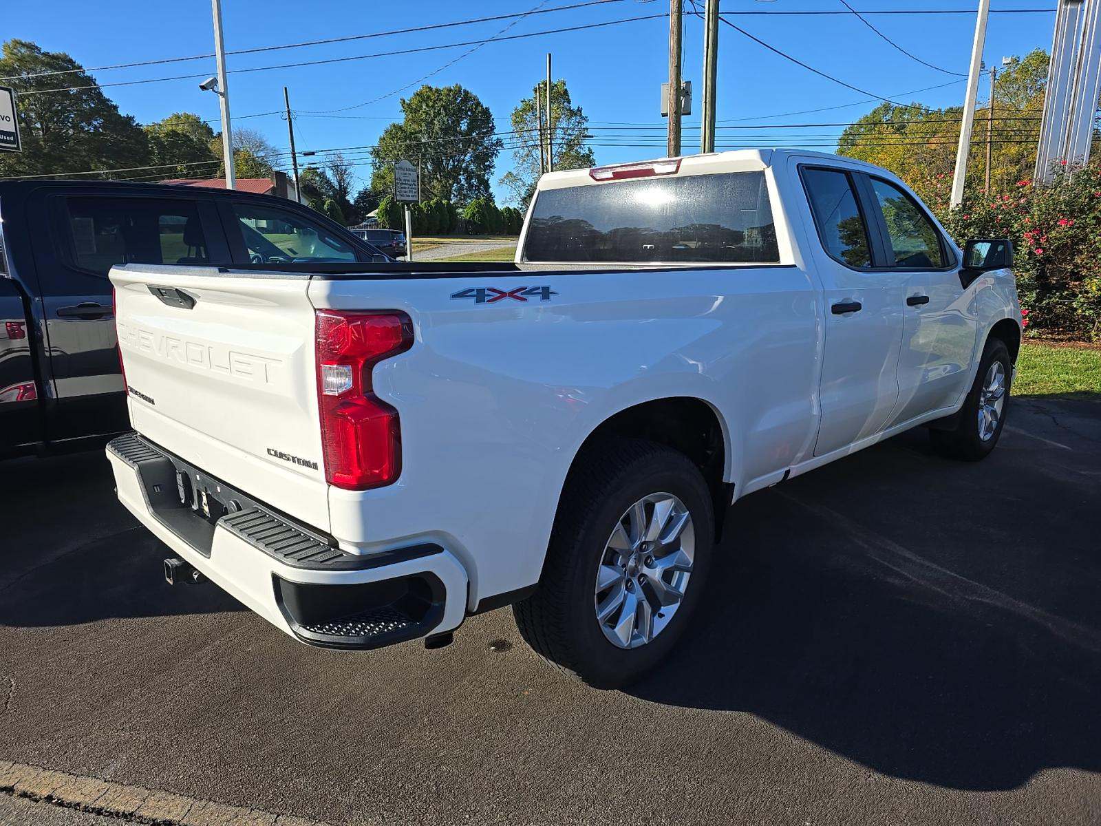 2021 Chevrolet Silverado 1500 Custom AWD
