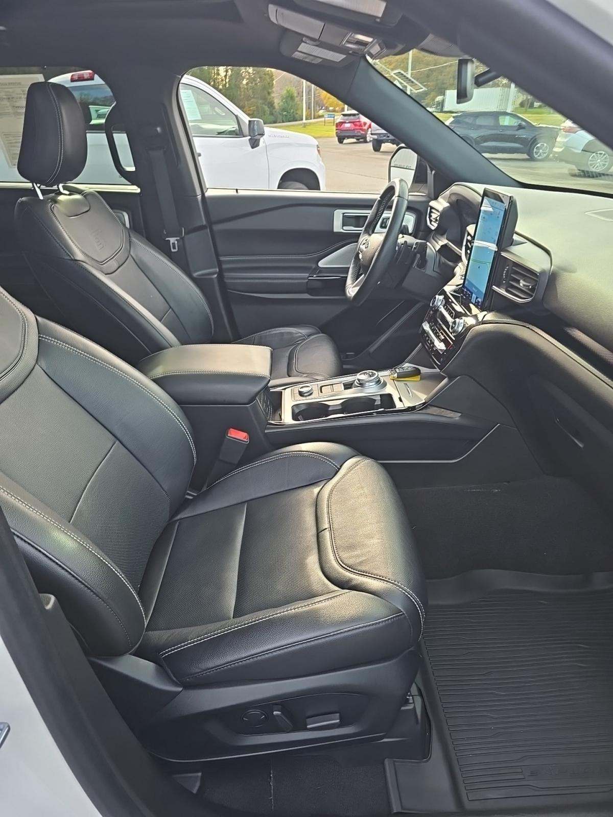 2023 Ford Explorer ST AWD