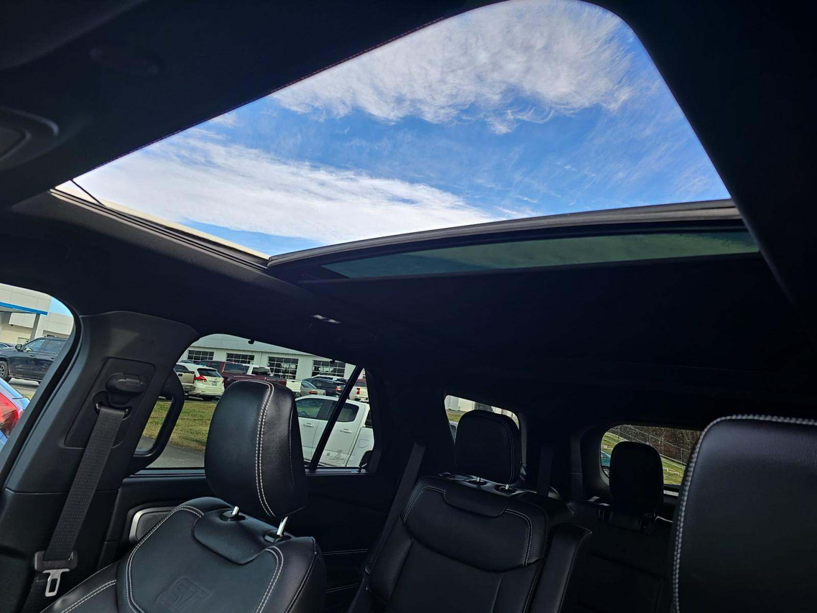 2023 Ford Explorer ST AWD