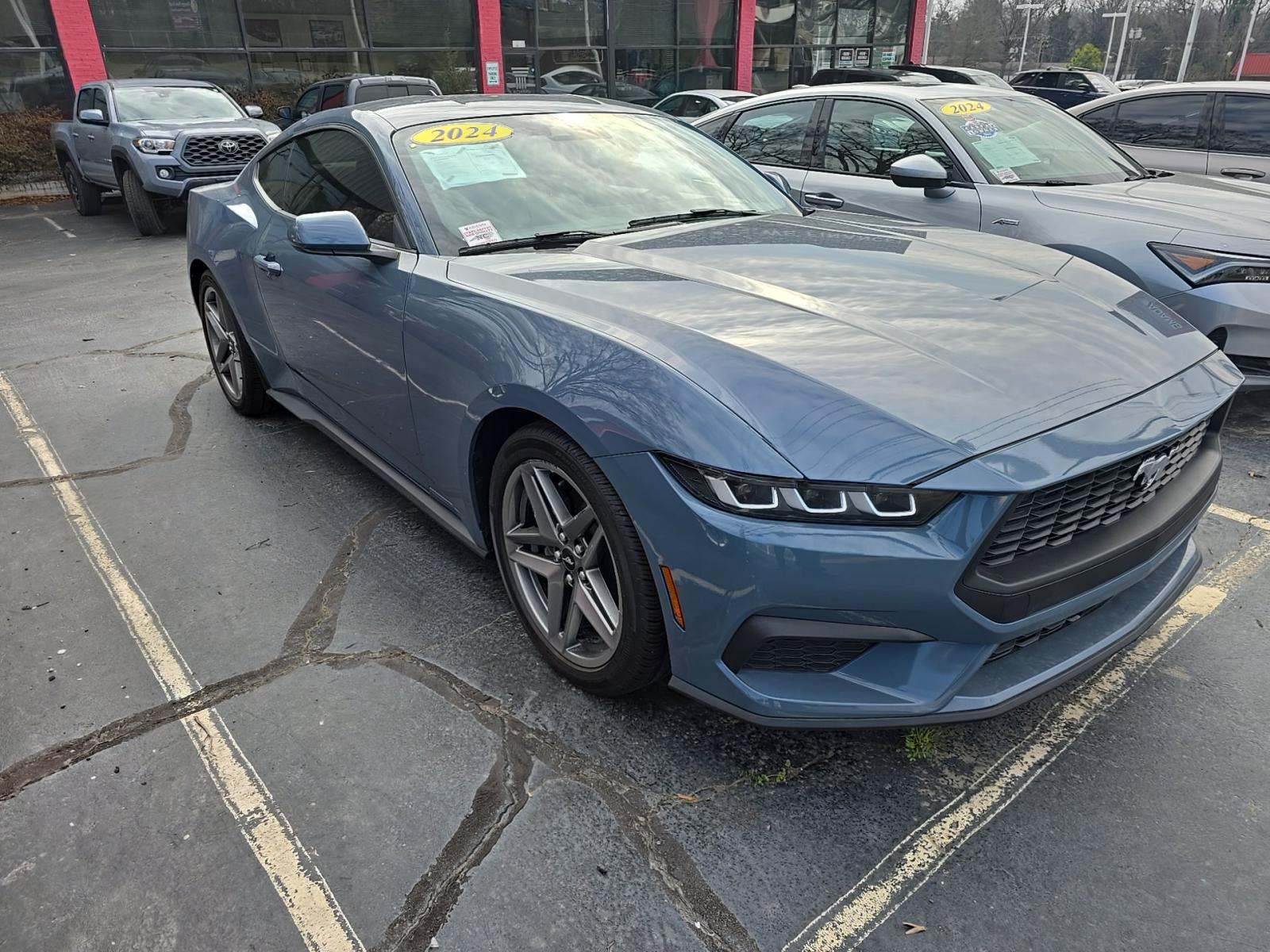 FORD MUSTANG - 4