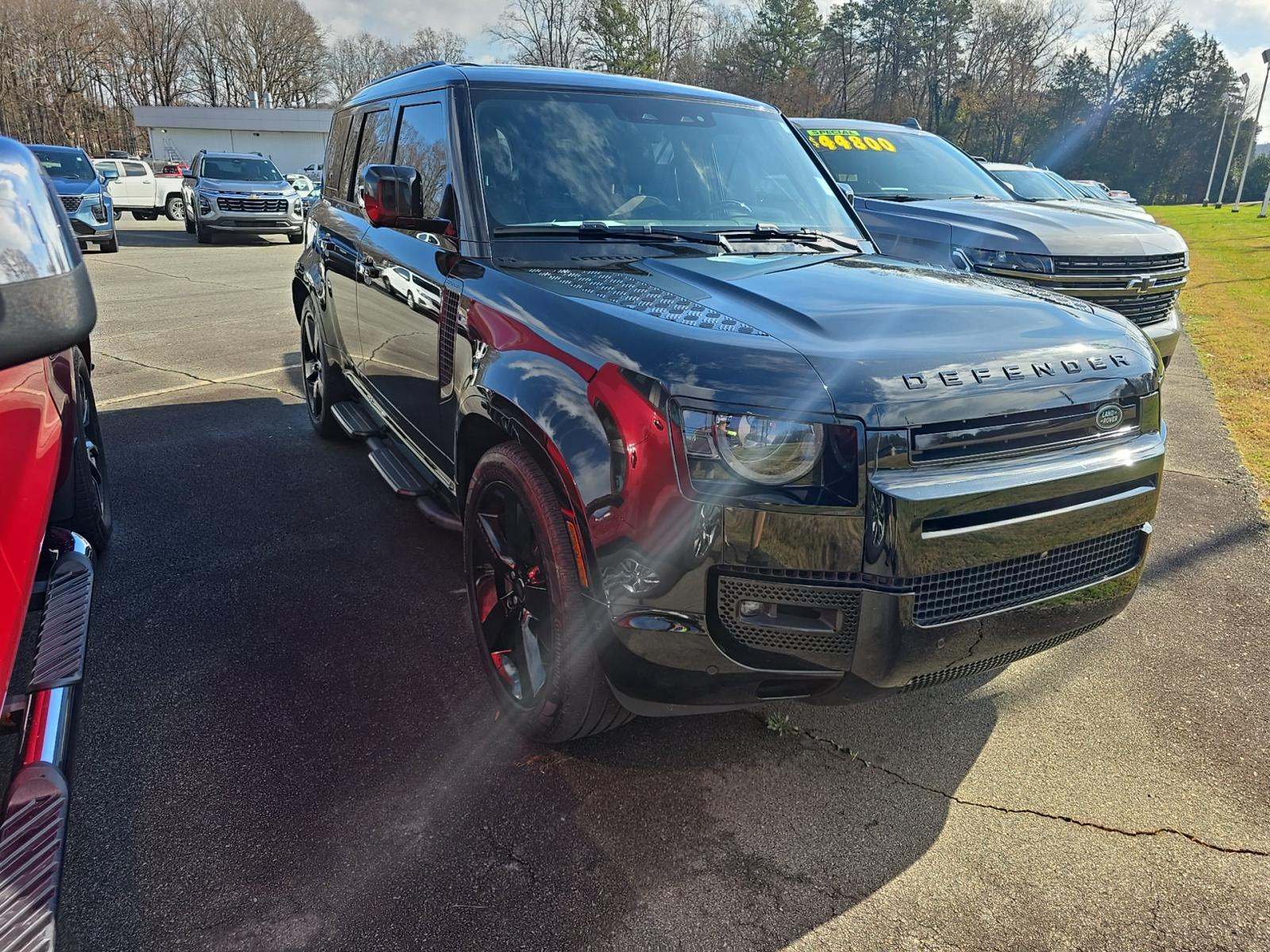 2024 Land Rover Defender 110 X-Dynamic SE AWD