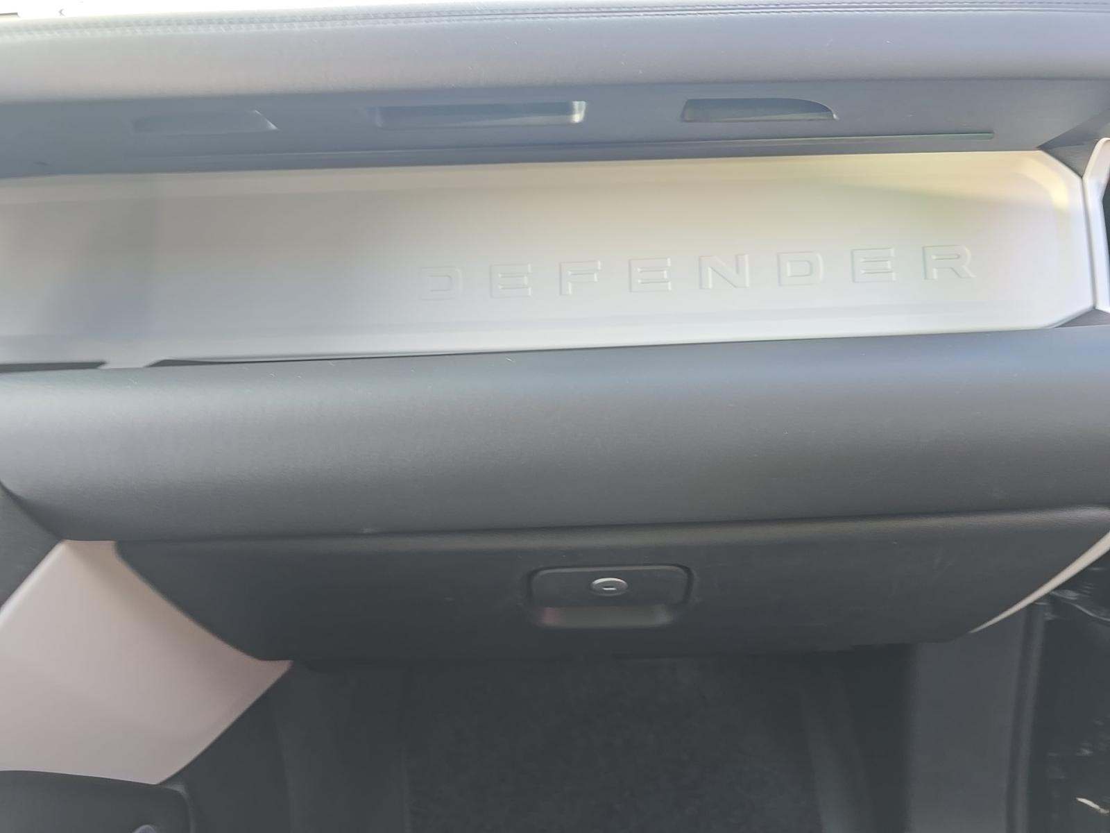 2024 Land Rover Defender 110 X-Dynamic SE AWD