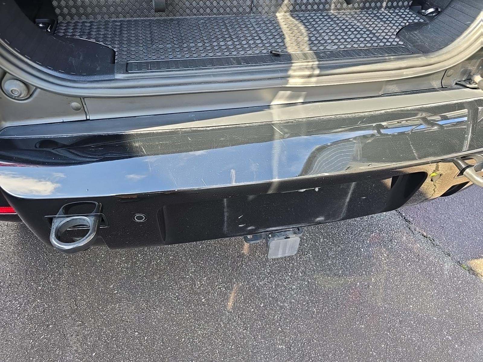 2024 Land Rover Defender 110 X-Dynamic SE AWD