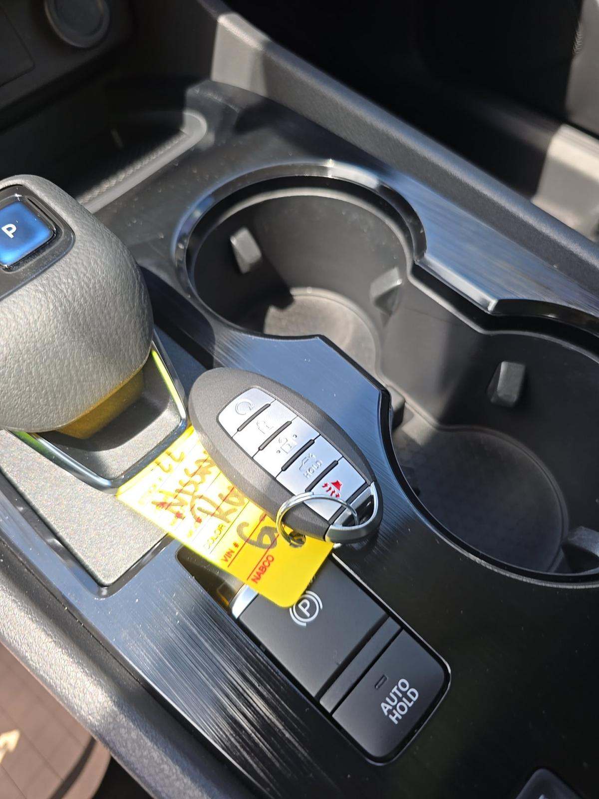 2022 Nissan Rogue SV FWD