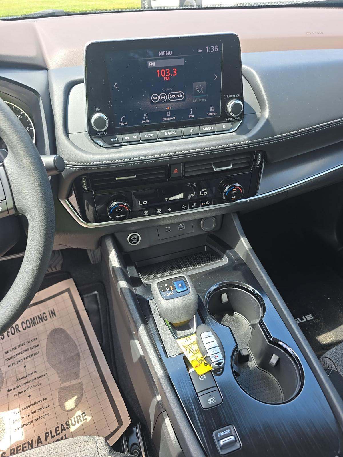 2022 Nissan Rogue SV FWD