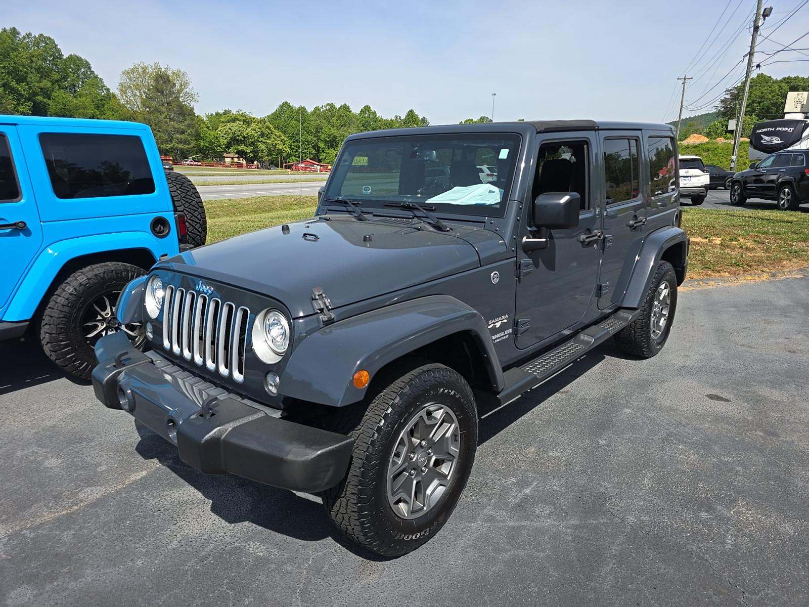 2017 Jeep Wrangler Unlimited Sahara AWD